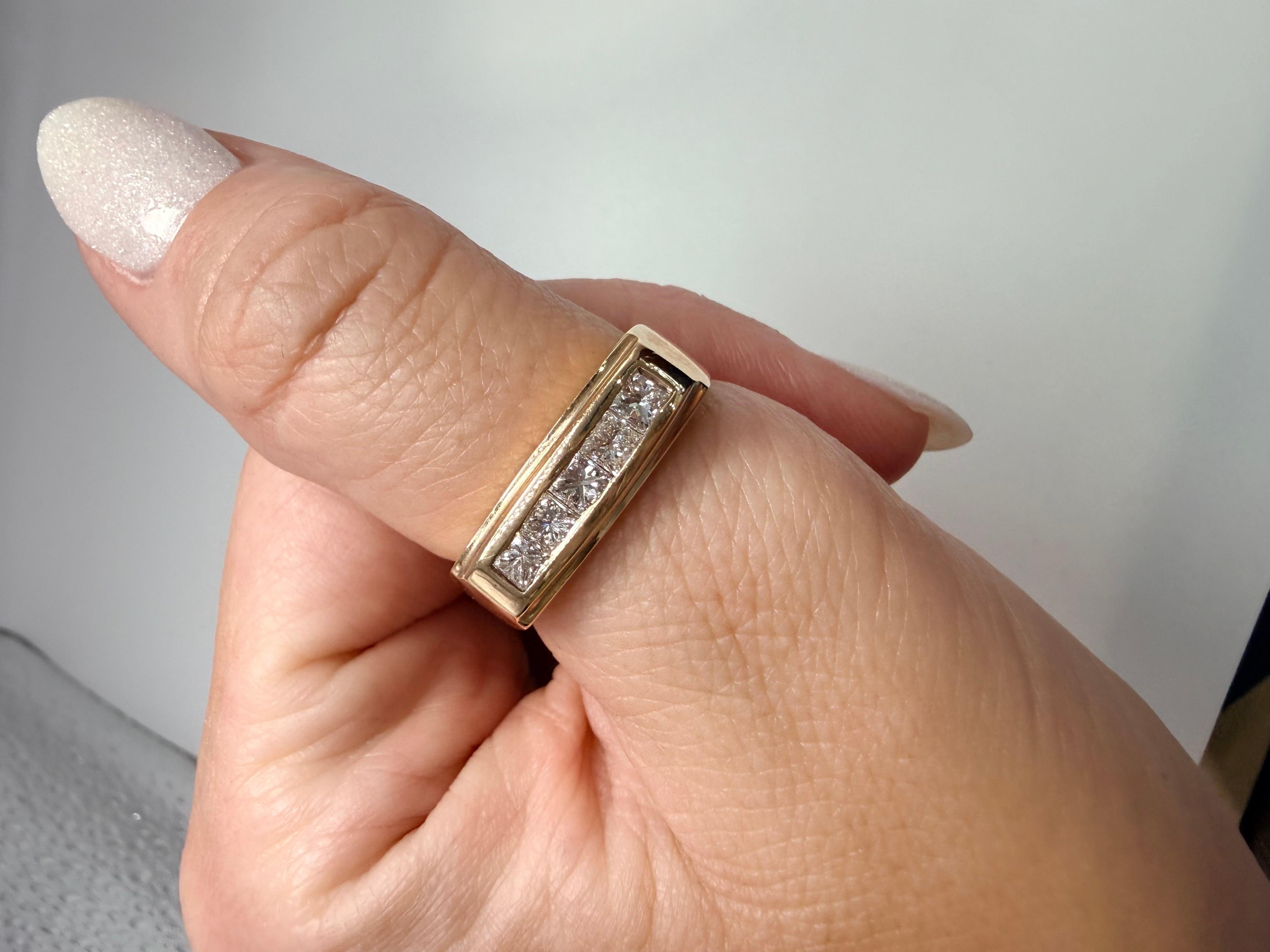 0,75ct Prinzessinnenschliff Diamant Ehering Größe 9 Herren im Angebot