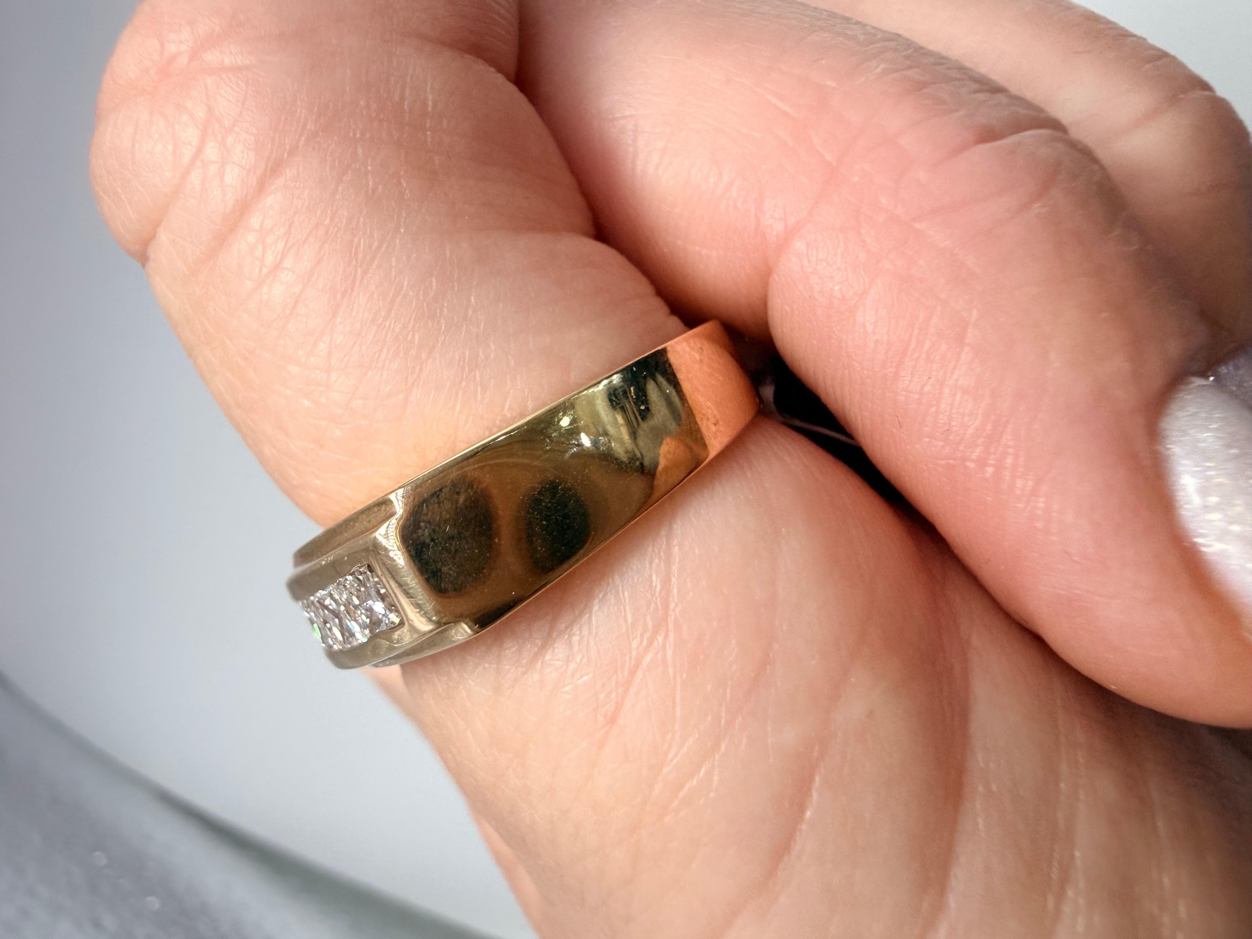 0,75ct Prinzessinnenschliff Diamant Ehering Größe 9 im Angebot 3