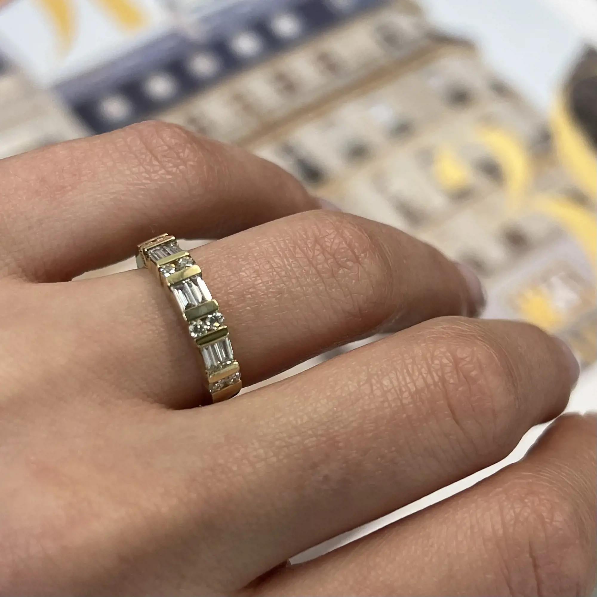 0.75 Cttw Baguette and Round Cut Diamond Band Ring 14K Yellow Gold In Excellent Condition For Sale In New York, NY