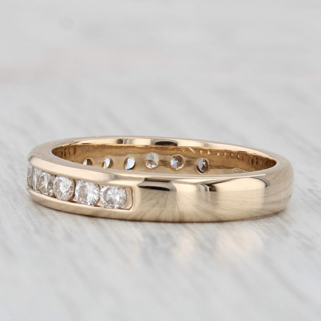 Alliance pour hommes en or jaune 14 carats sertie de diamants de 0,75 carat Pour hommes en vente