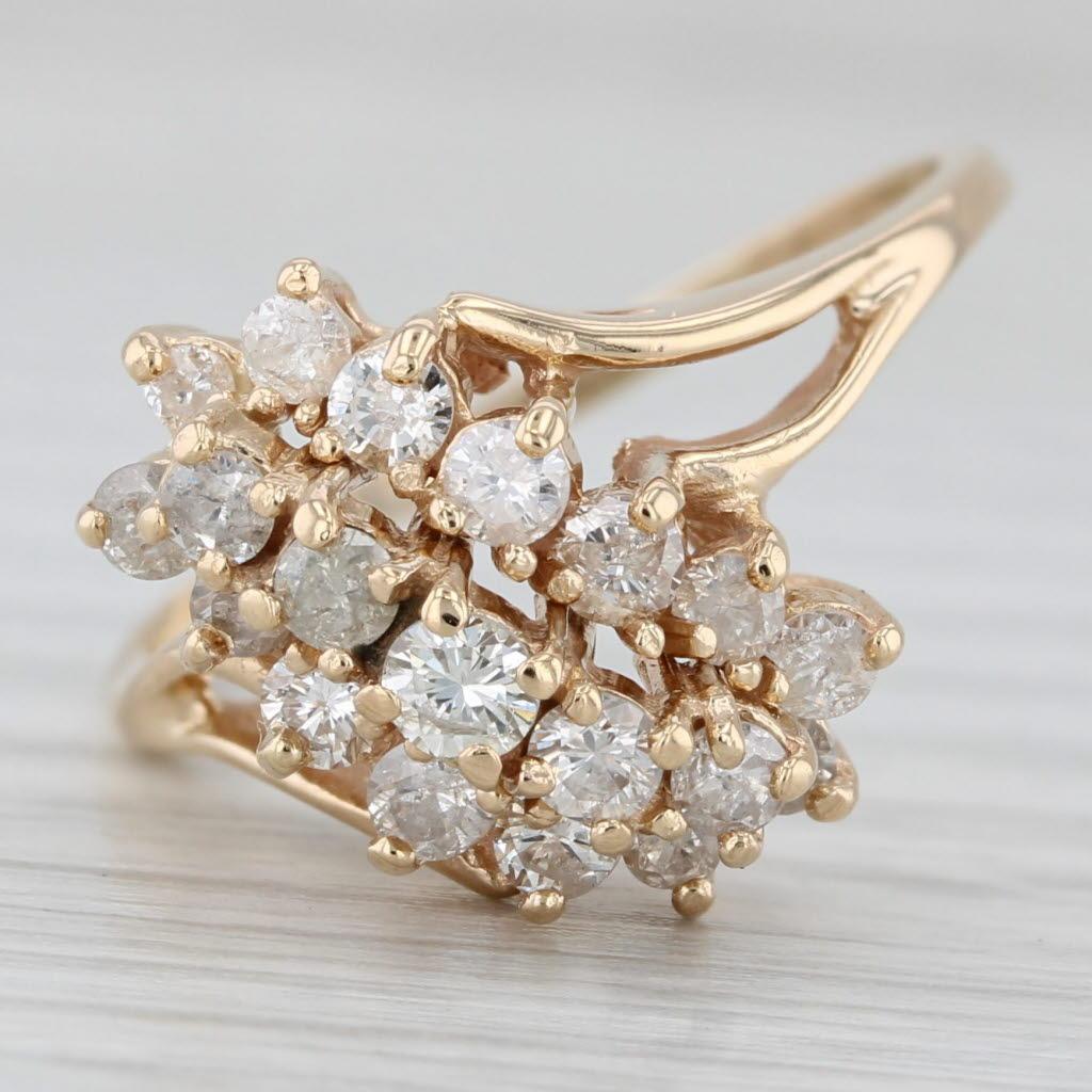 Anello bypass con cluster di diamanti da 0,75 carati in oro giallo 14k, misura 8,5
