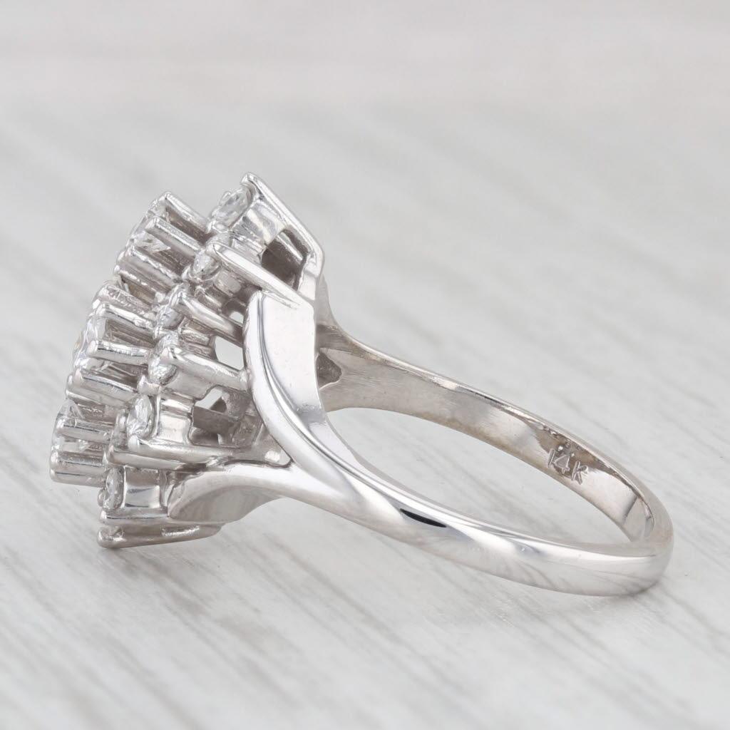 0,75 Karat Diamant-Cluster-Ring 14k Weißgold Größe 5,5 im Zustand „Gut“ im Angebot in McLeansville, NC