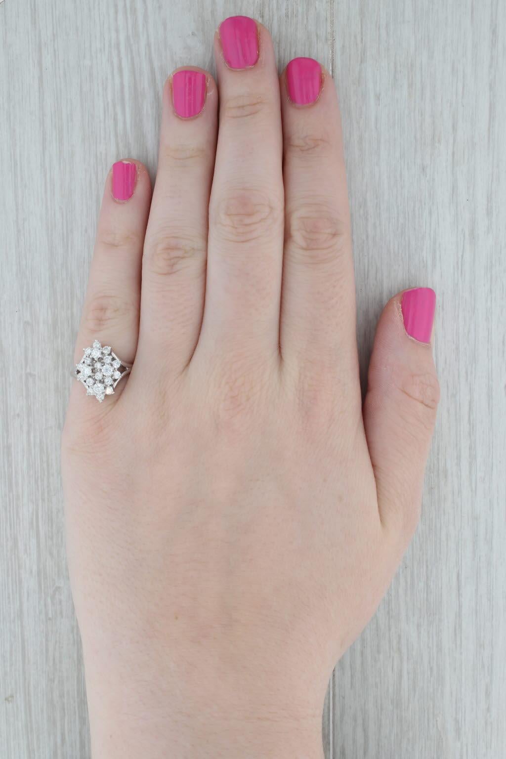 0,75 Karat Diamant-Cluster-Ring 14k Weißgold Größe 5,5 im Angebot 3
