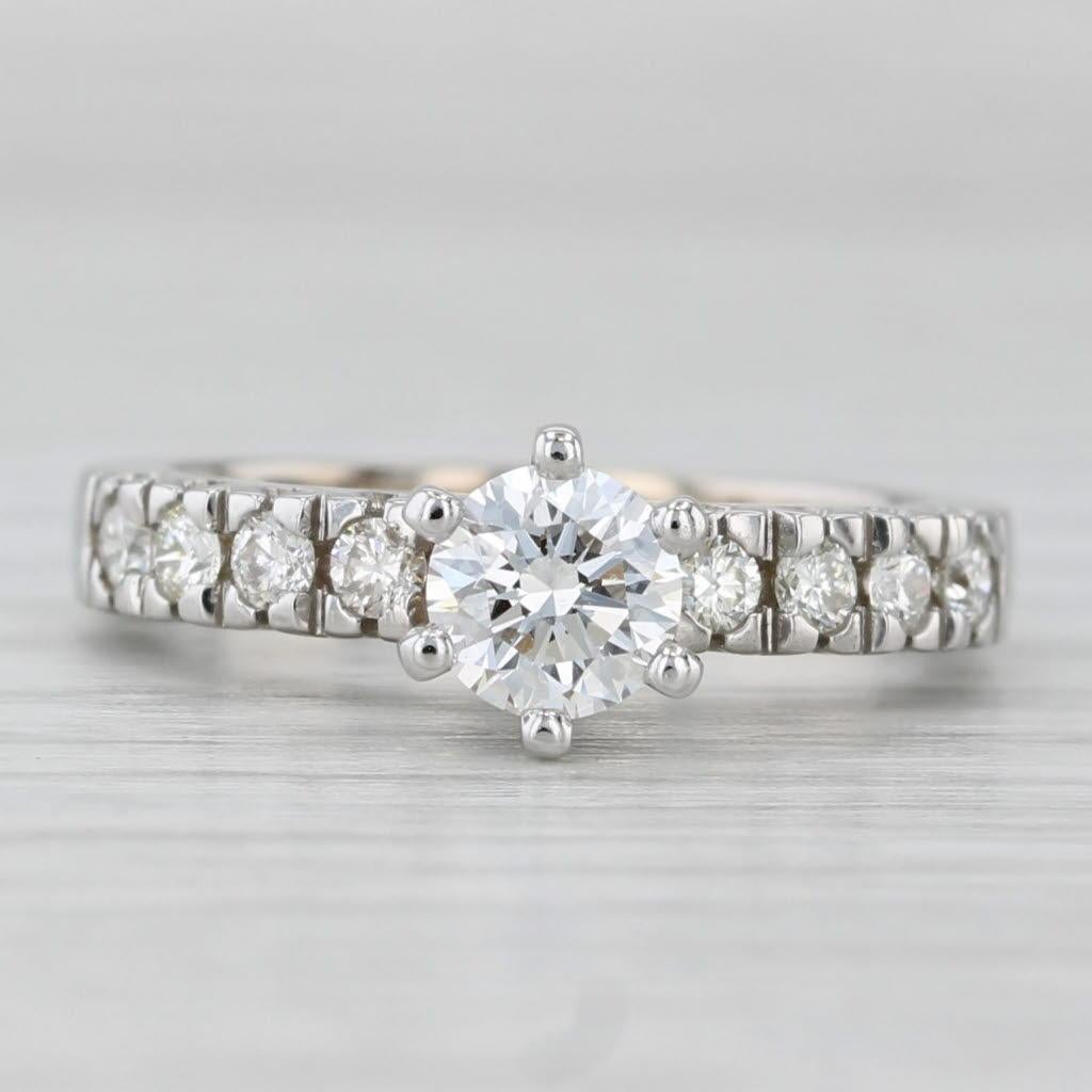 0.75ctw Anillo de Compromiso de Diamante Redondo 14k Oro Blanco Talla 5 VS2 en Bueno estado para la venta en McLeansville, NC