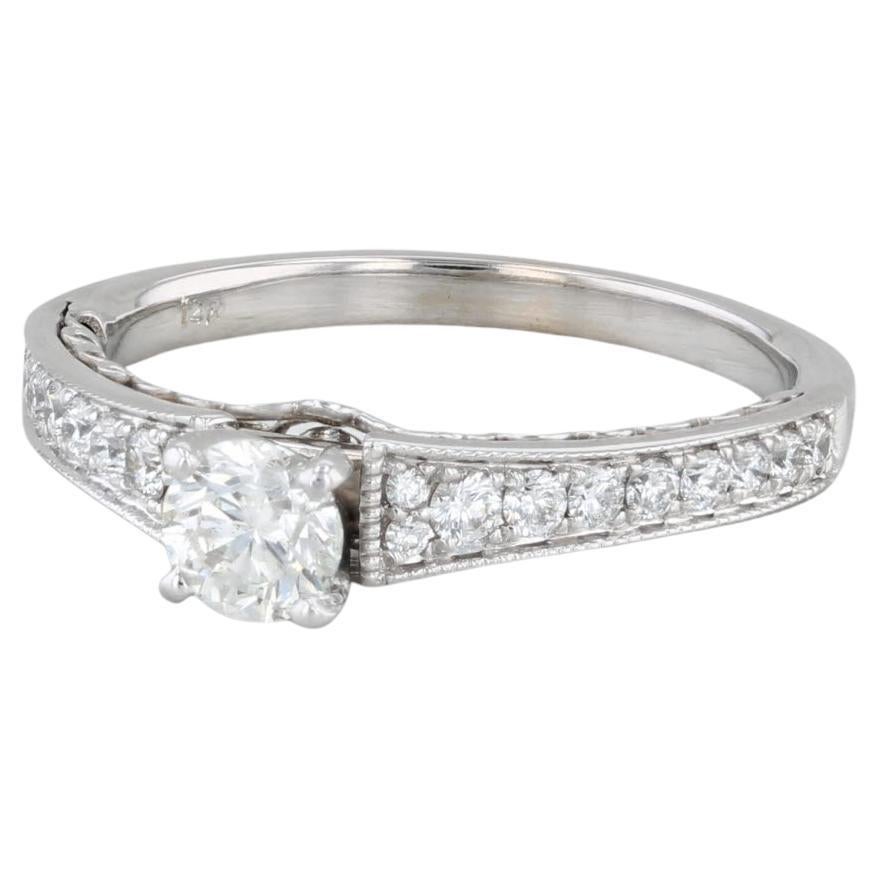 0,75 Karat runder Diamant Verlobungsring 14k Weißgold Größe 7,75 Karat Kathedralenring
