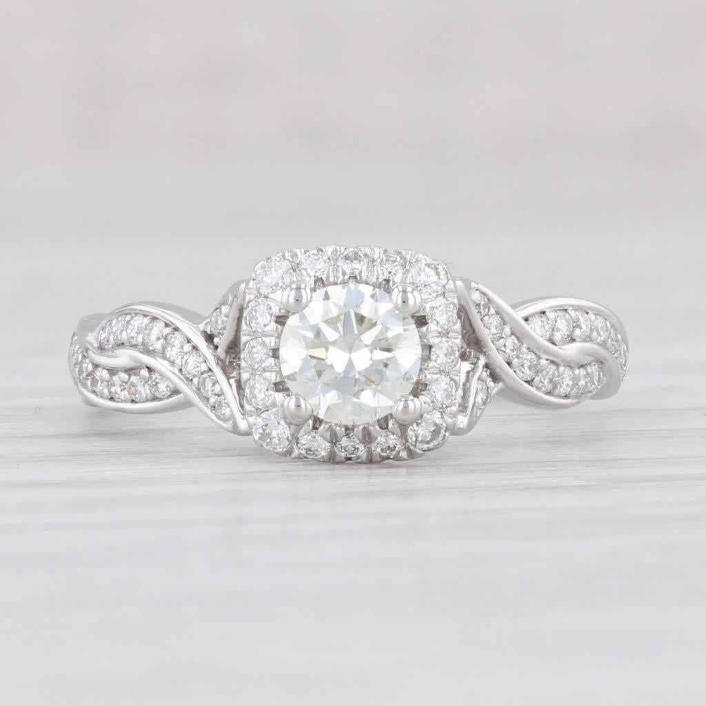 0.75ctw Round Diamond Halo Engagement Ring 14k White Gold Size 6.5 Bon état - En vente à McLeansville, NC