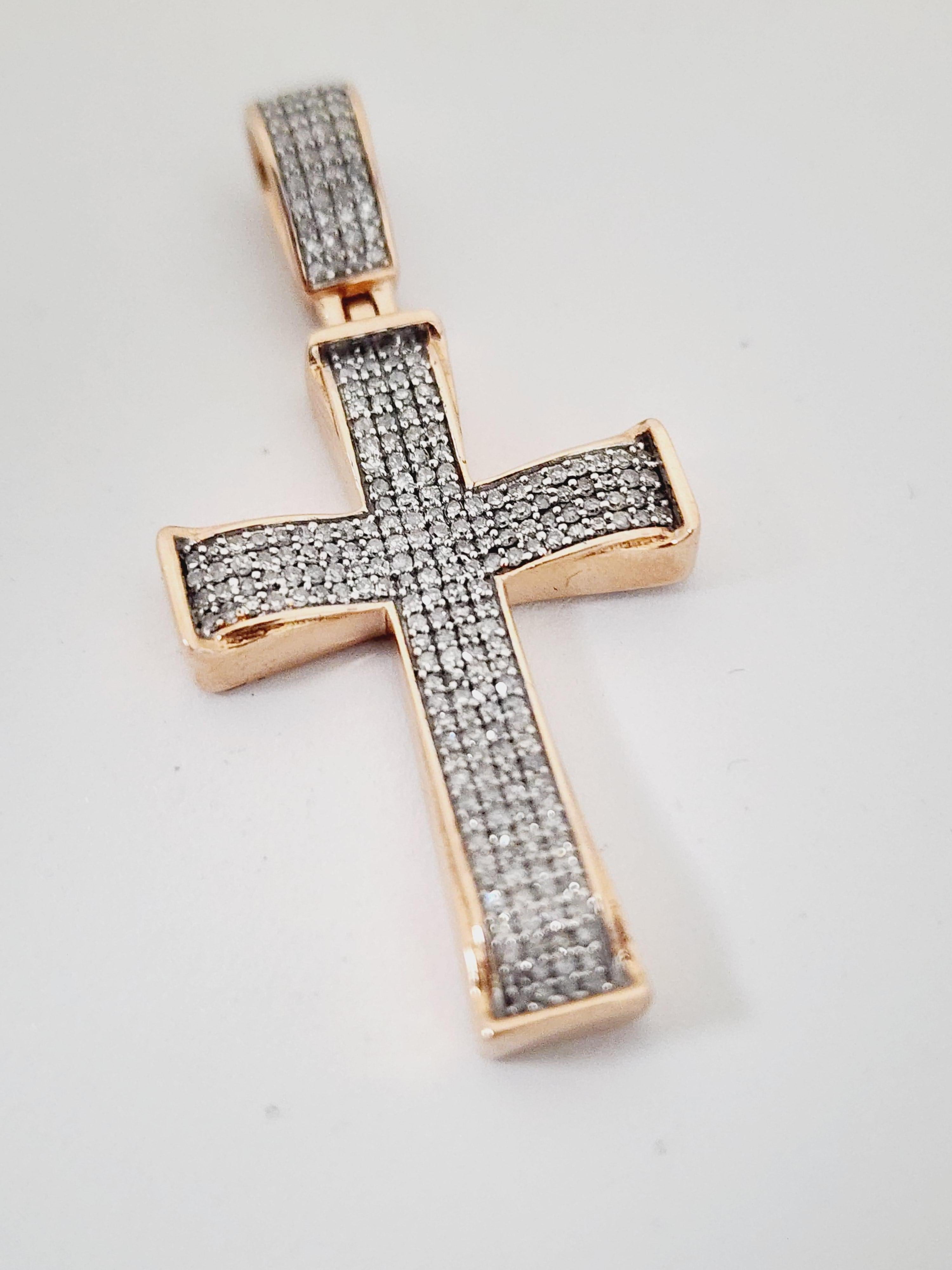 Round Cut 0.76 Carat Diamond Cross Pendant 14 Karat Rose Gold