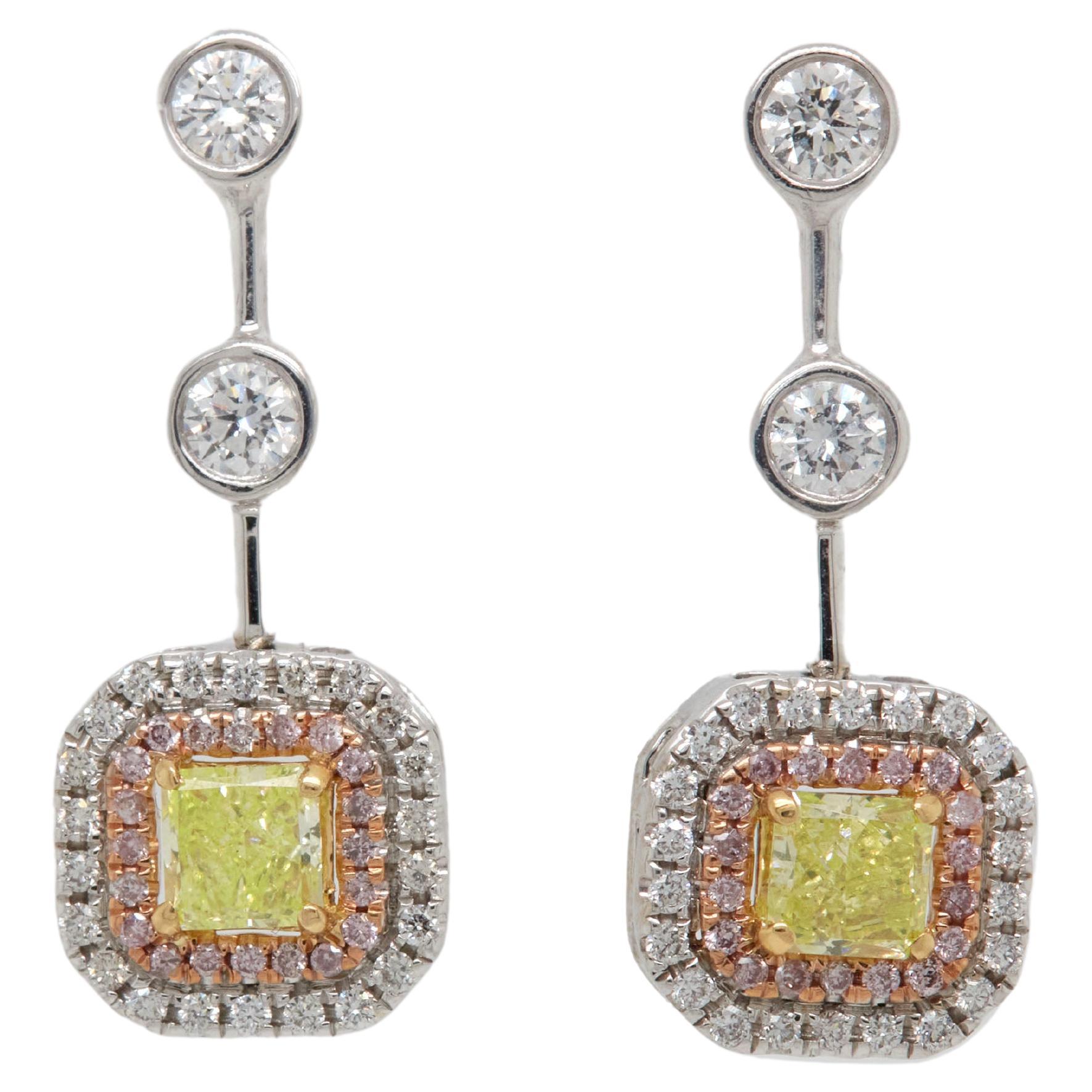 Boucles d'oreilles en goutte en diamants verts et jaunes de 0,76 carat avec halo de diamants roses, rapport GIA