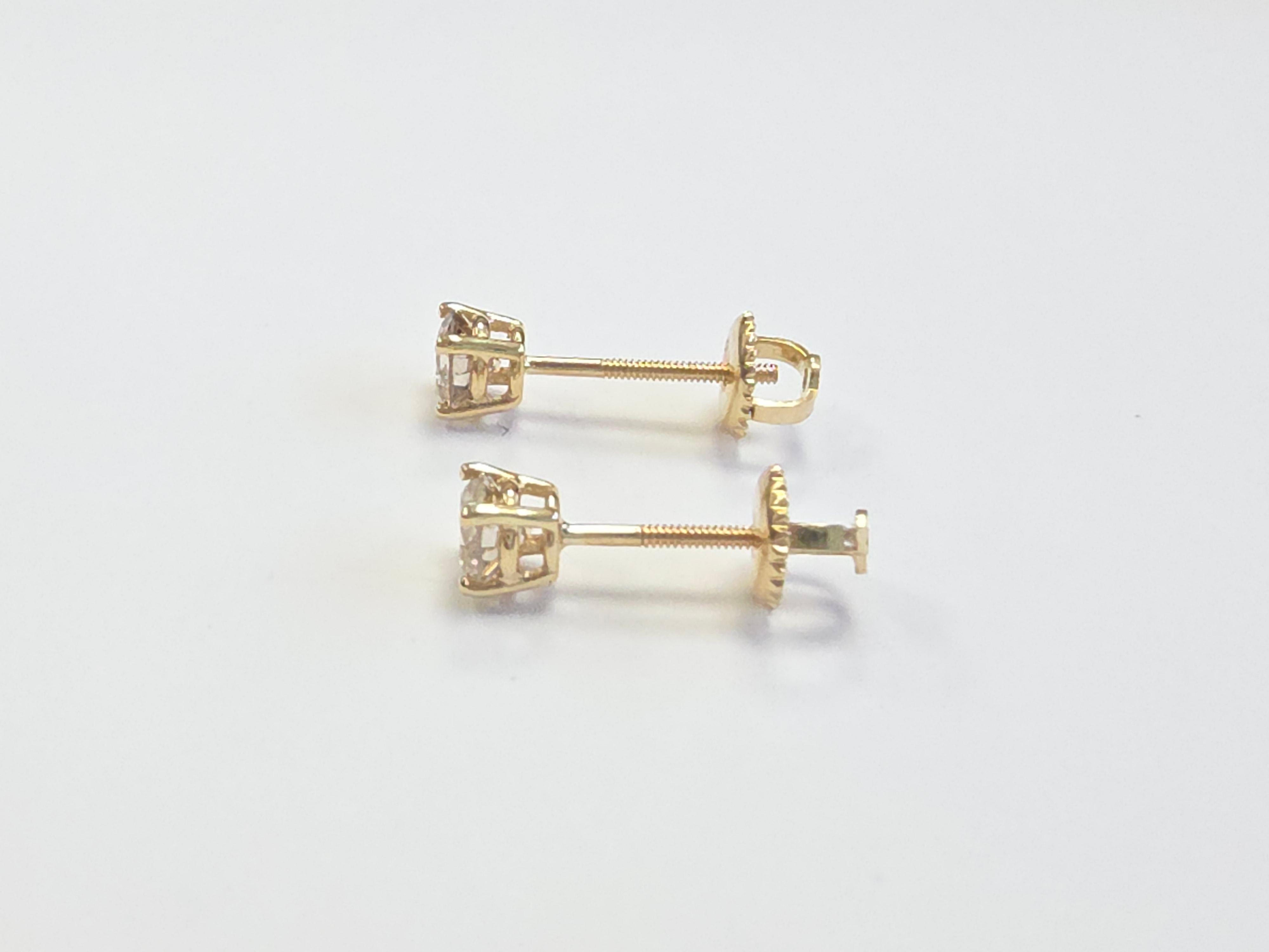 0,76 Karat Natürlicher Brillant Runder Diamant Ohrstecker Gelbgold 14 Karat im Zustand „Neu“ in Great Neck Plaza, NY