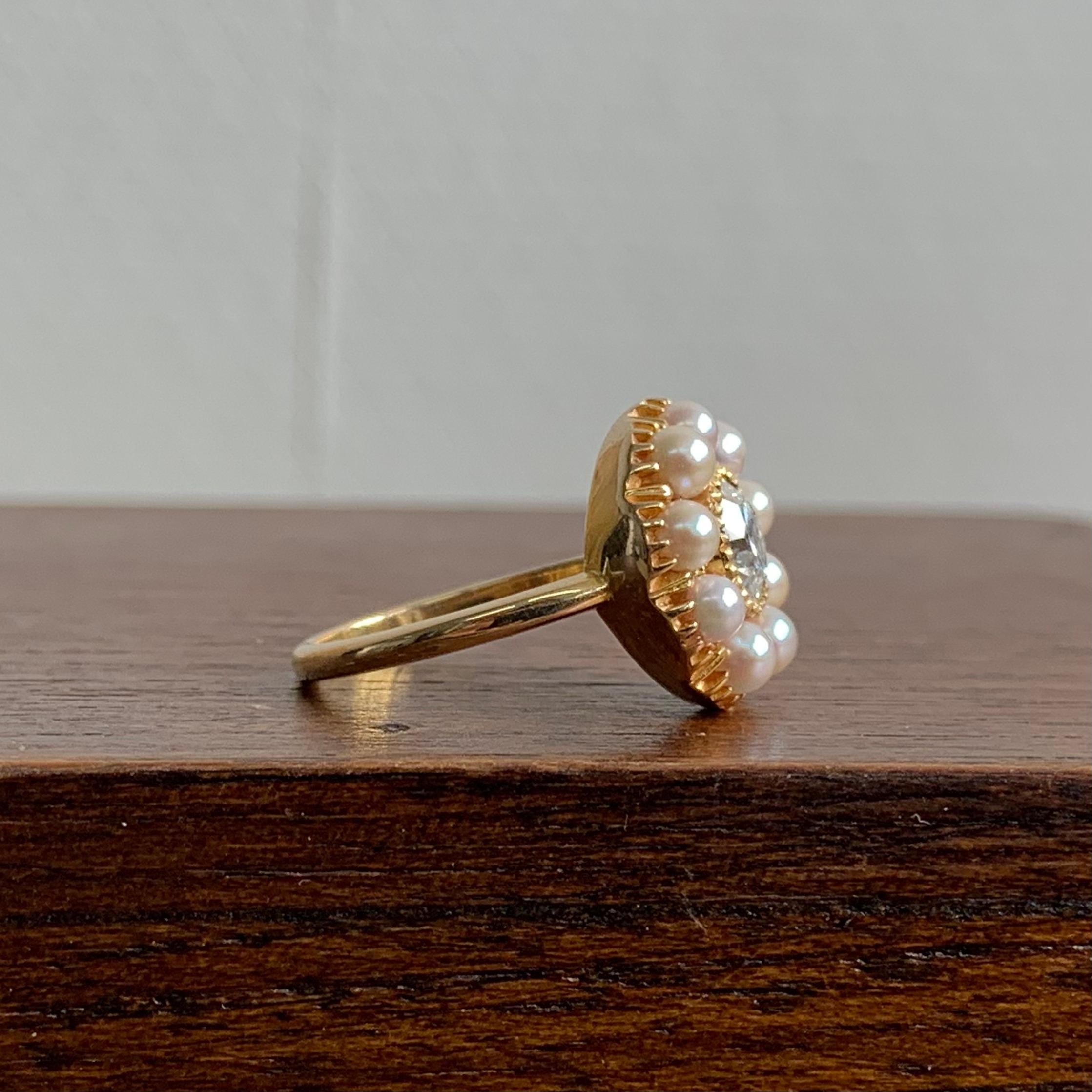 De las mujeres Anillo de oro de 14 quilates con perla natural y diamante de 0,76 quilates en venta
