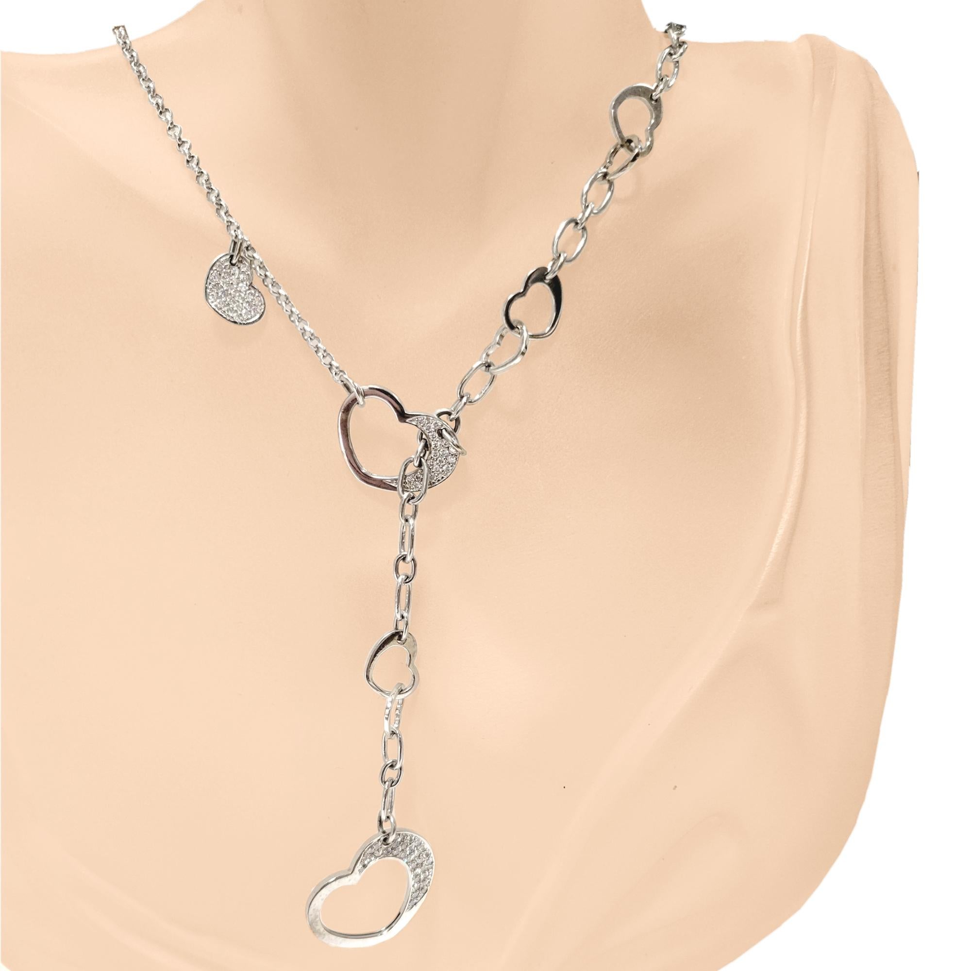 Art Deco 0.76 Carat Pave Set Diamond Dangling  Heart 14 Karat Necklace For Sale