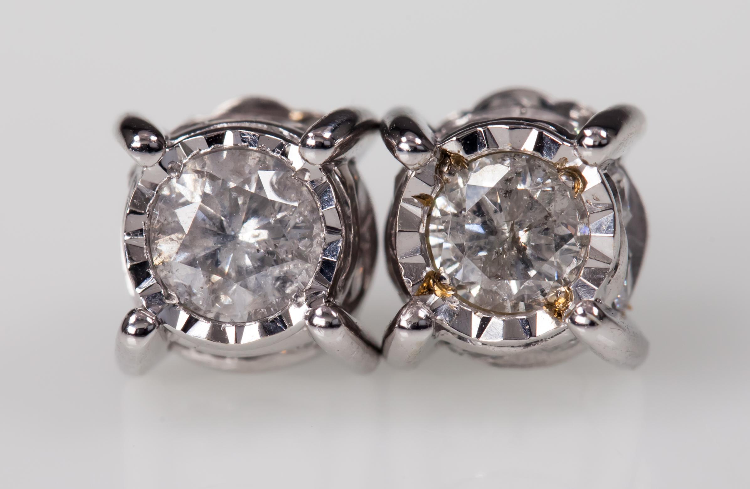 0.76 Carat Round Diamond Stud Earrings with Accent Stones in White Gold In Excellent Condition For Sale In Sherman Oaks, CA