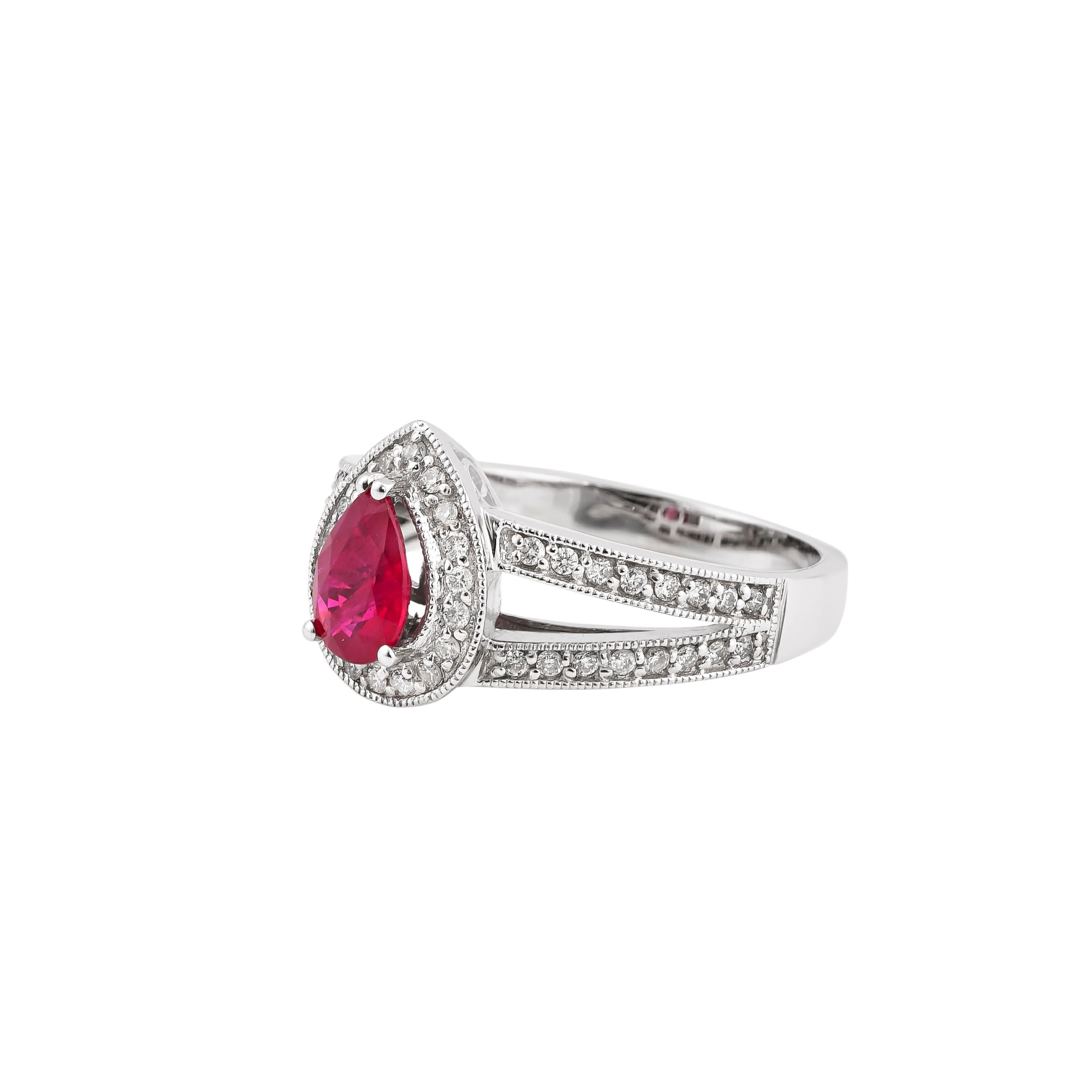 Sunita Nahata Ring aus 14 Karat Weißgold mit 0,76 Karat Rubin und weißem Diamanten (Zeitgenössisch) im Angebot
