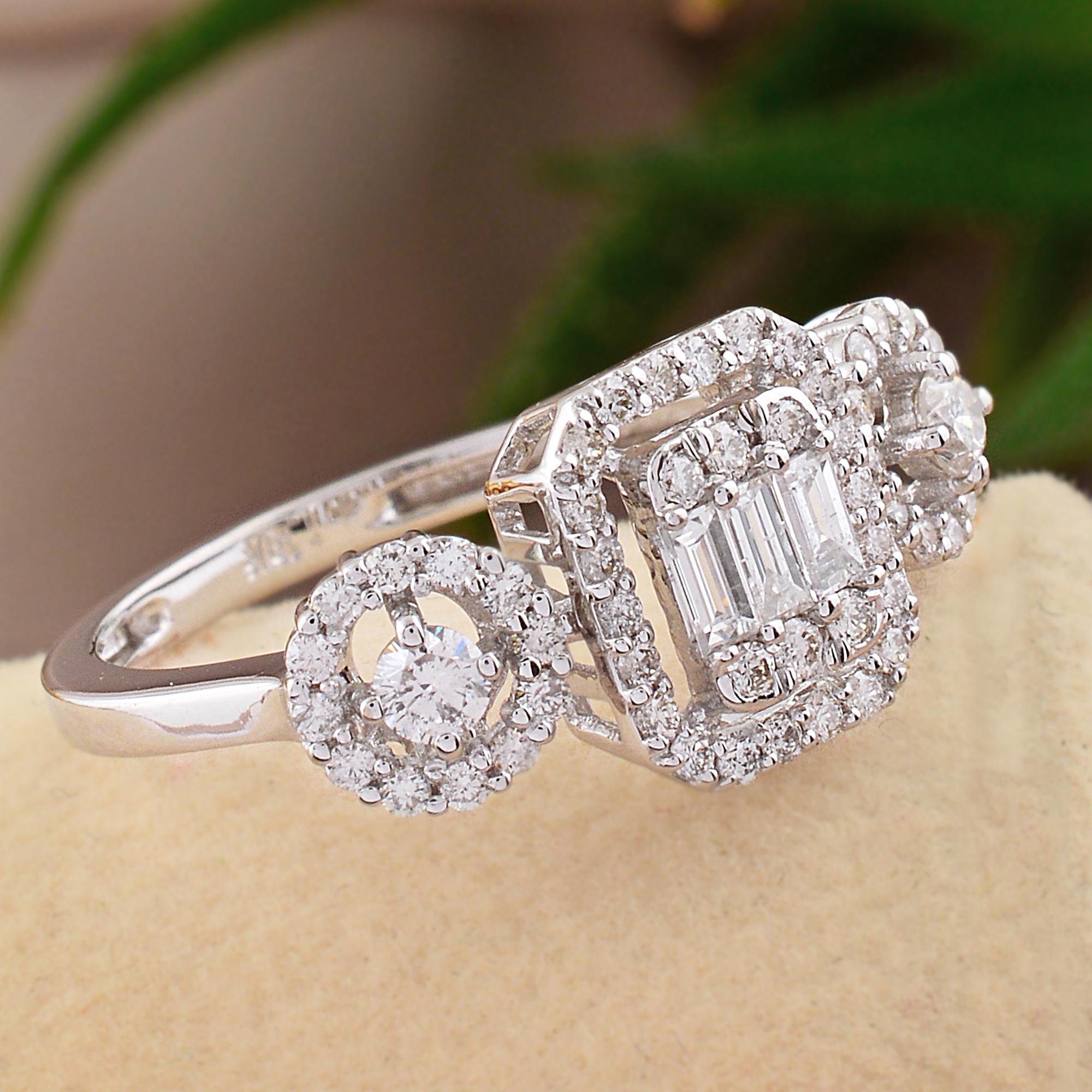 0,76 Karat SI Reinheit HI Farbe Baguette Diamantring 18 Karat Weißgold Schmuckstück mit Diamanten (Moderne) im Angebot