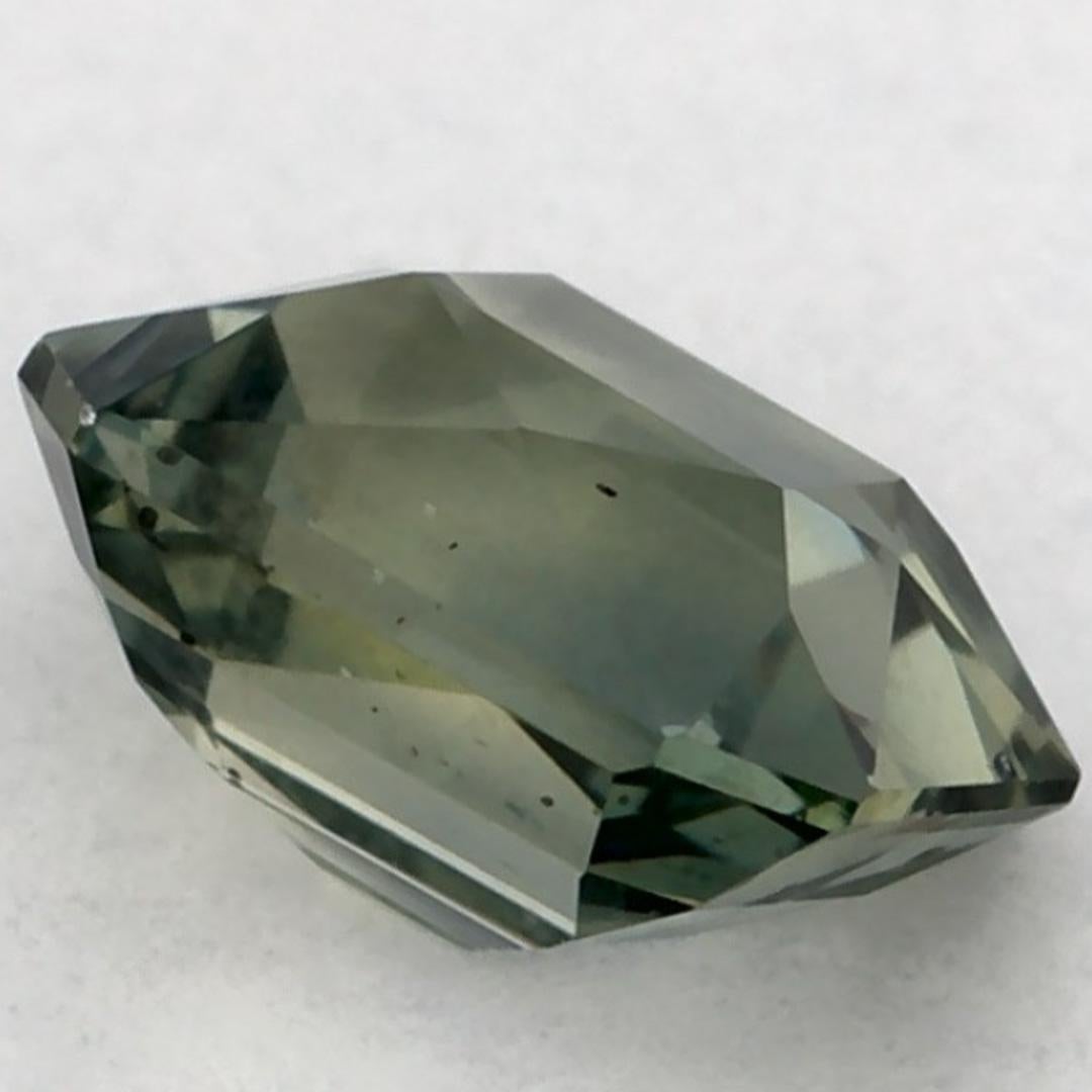 0.76 carati di zaffiro verde ottagonale sfuso in vendita 1