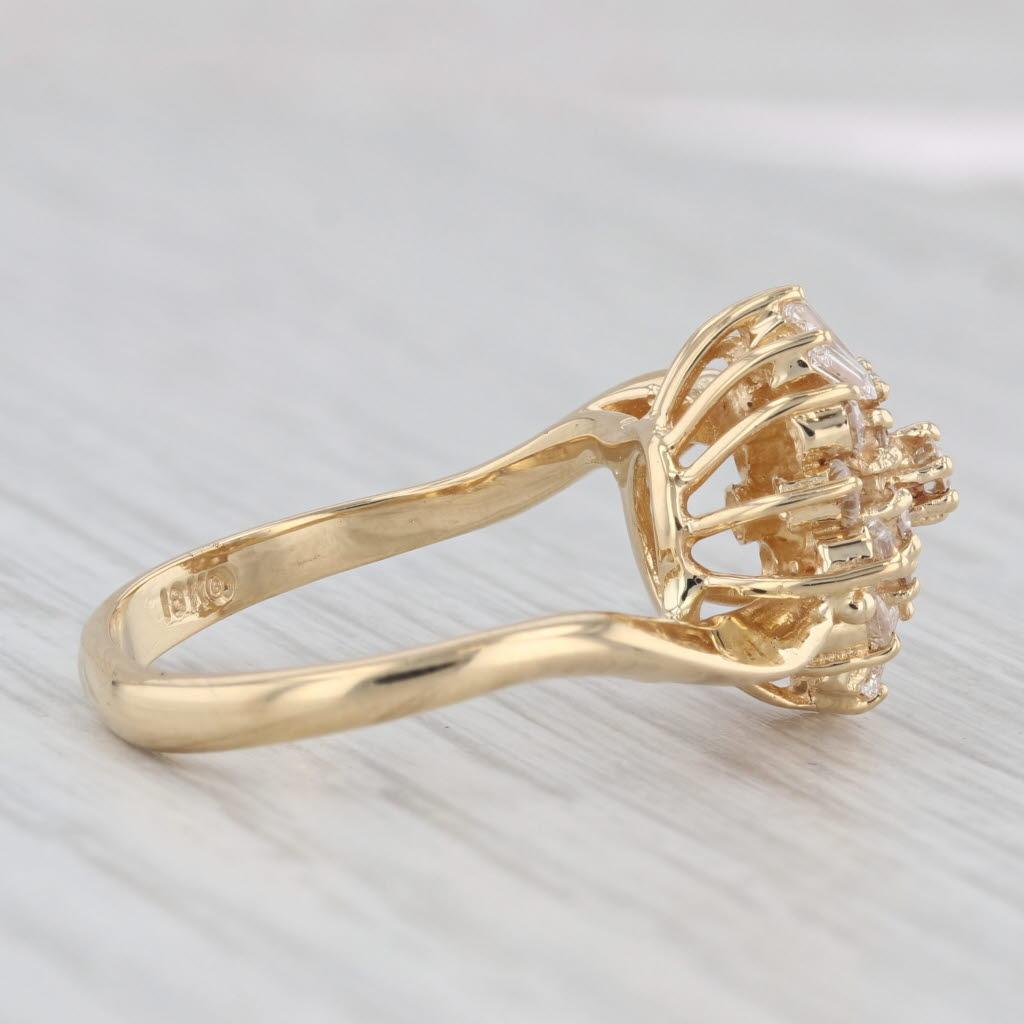 Informations sur les pierres précieuses :
- Diamants naturels -
Total des carats - 0.76ctw
Taille - Brilliante ronde
Couleur - E - G
Clarté - SI1 - SI2 

- Diamants naturels -
Total des carats - 0.26ctw
Coupe - Baguette
Couleur - E - G
Clarté -