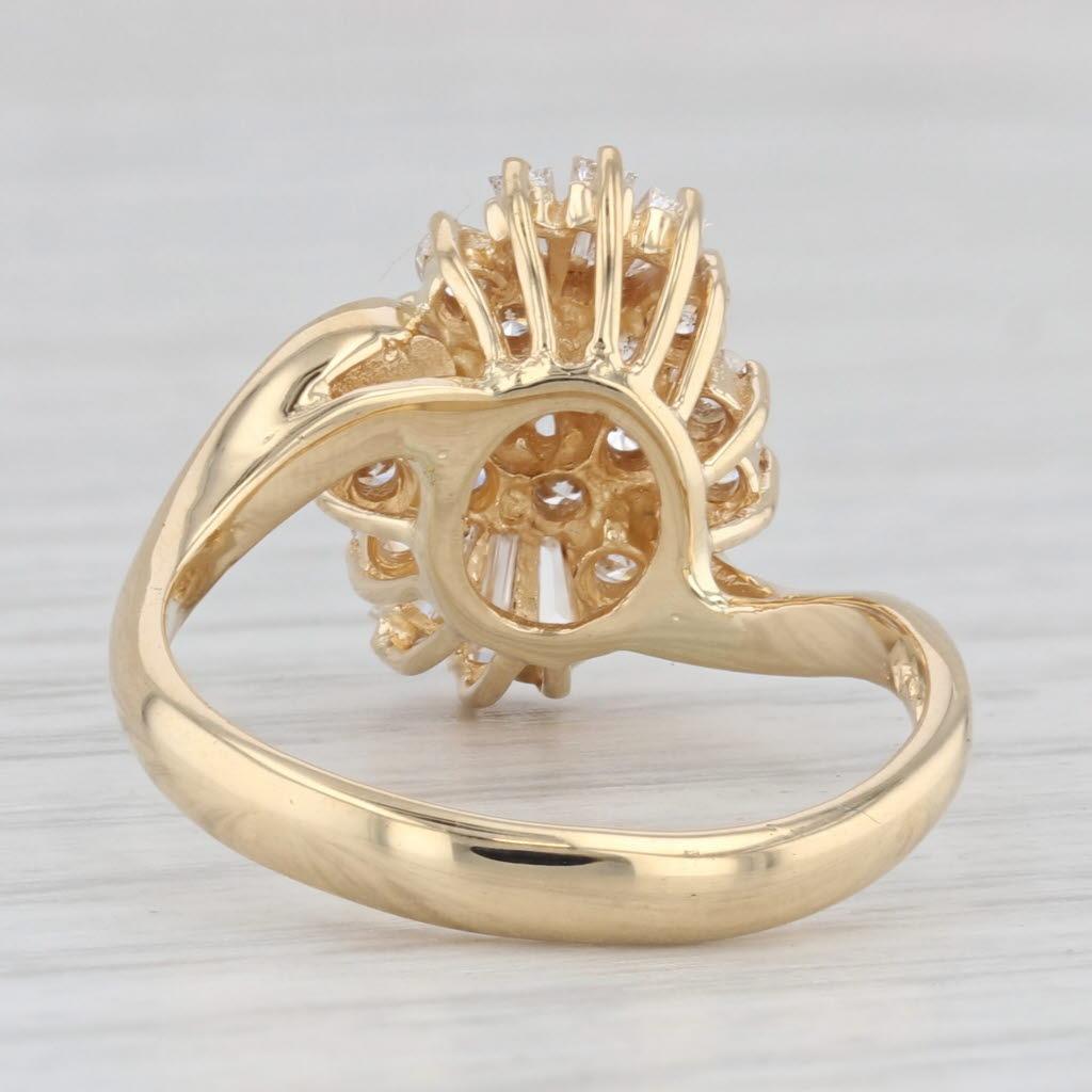 Bague grappe de diamants 0,76 ctw en or jaune 18 carats, taille 7,25 Bon état - En vente à McLeansville, NC