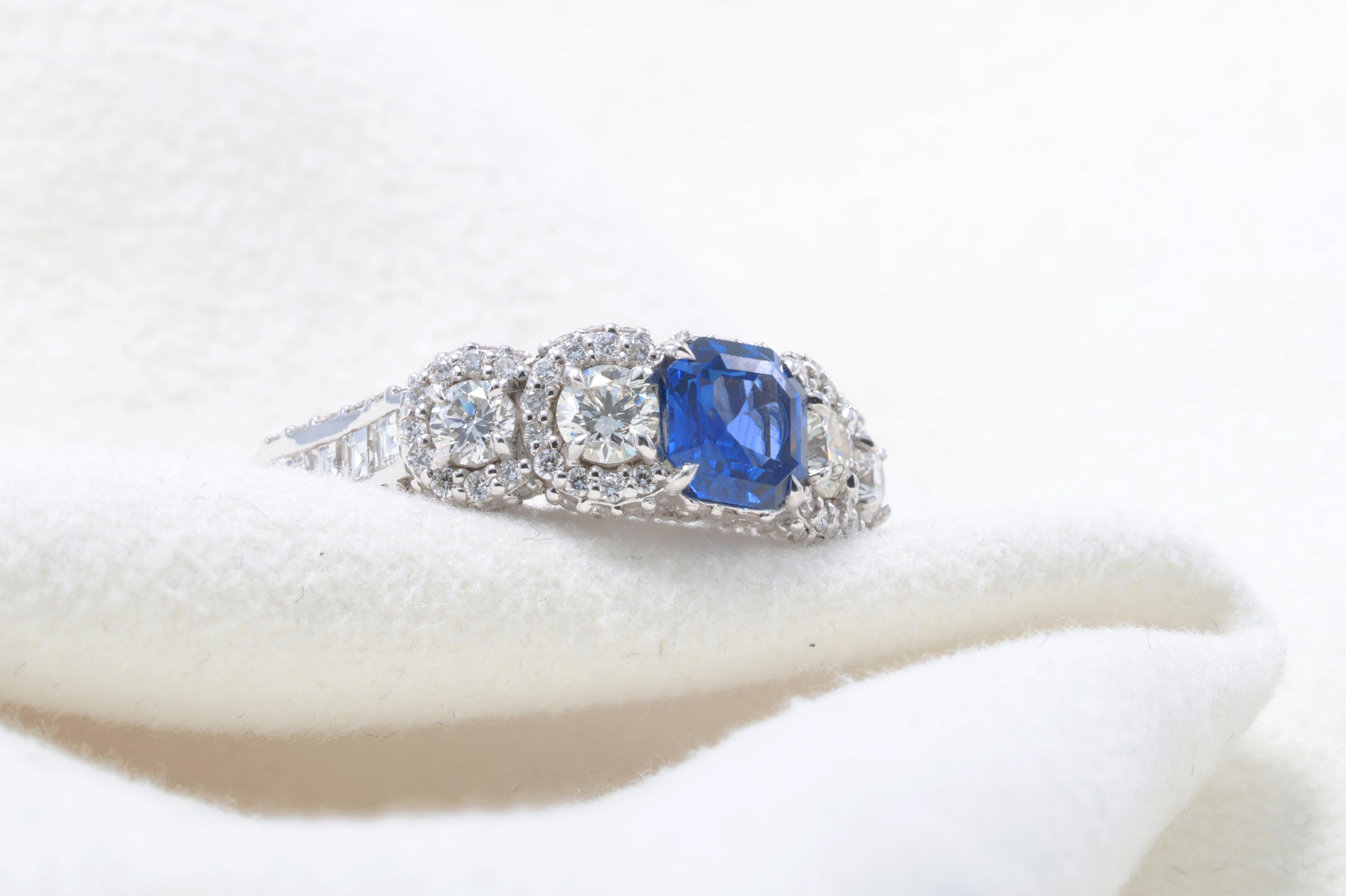 0.77 Carat Emerald Sapphire Ring For Sale 8