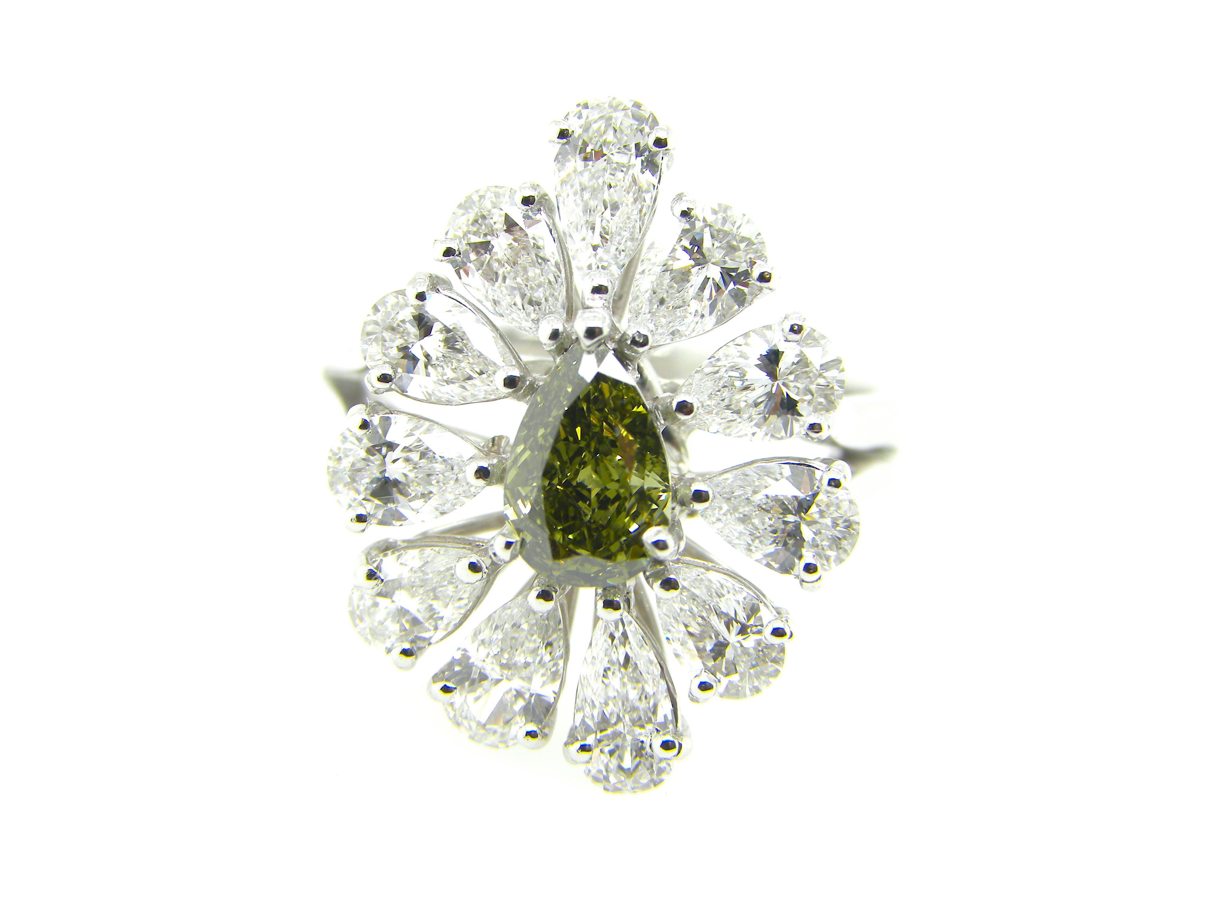 0,77 Karat GIA-zertifizierter tiefgrau-gelbgrüner Diamant-Goldring 7