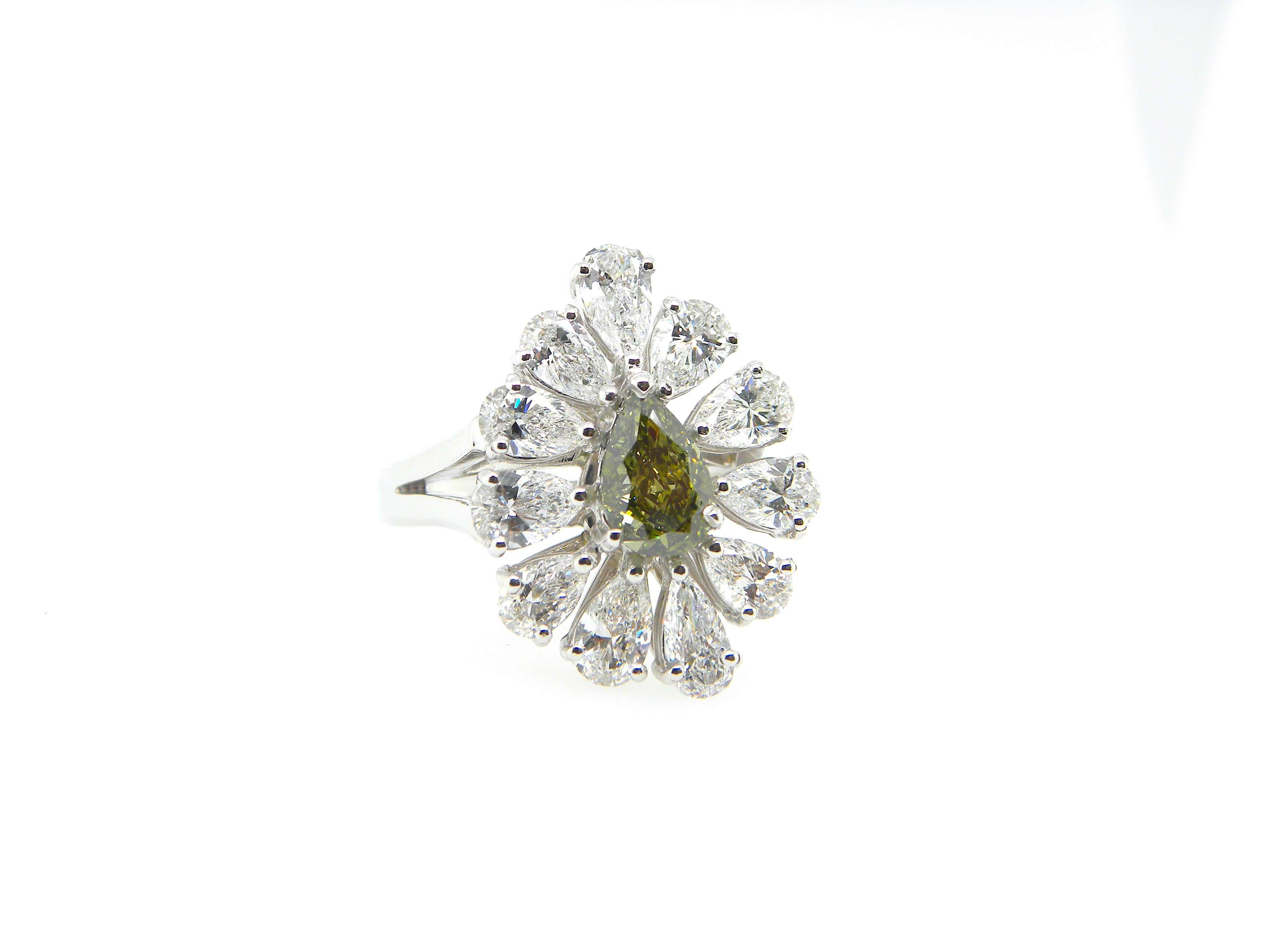 0,77 Karat GIA-zertifizierter tiefgrau-gelbgrüner Diamant-Goldring (Tropfenschliff)
