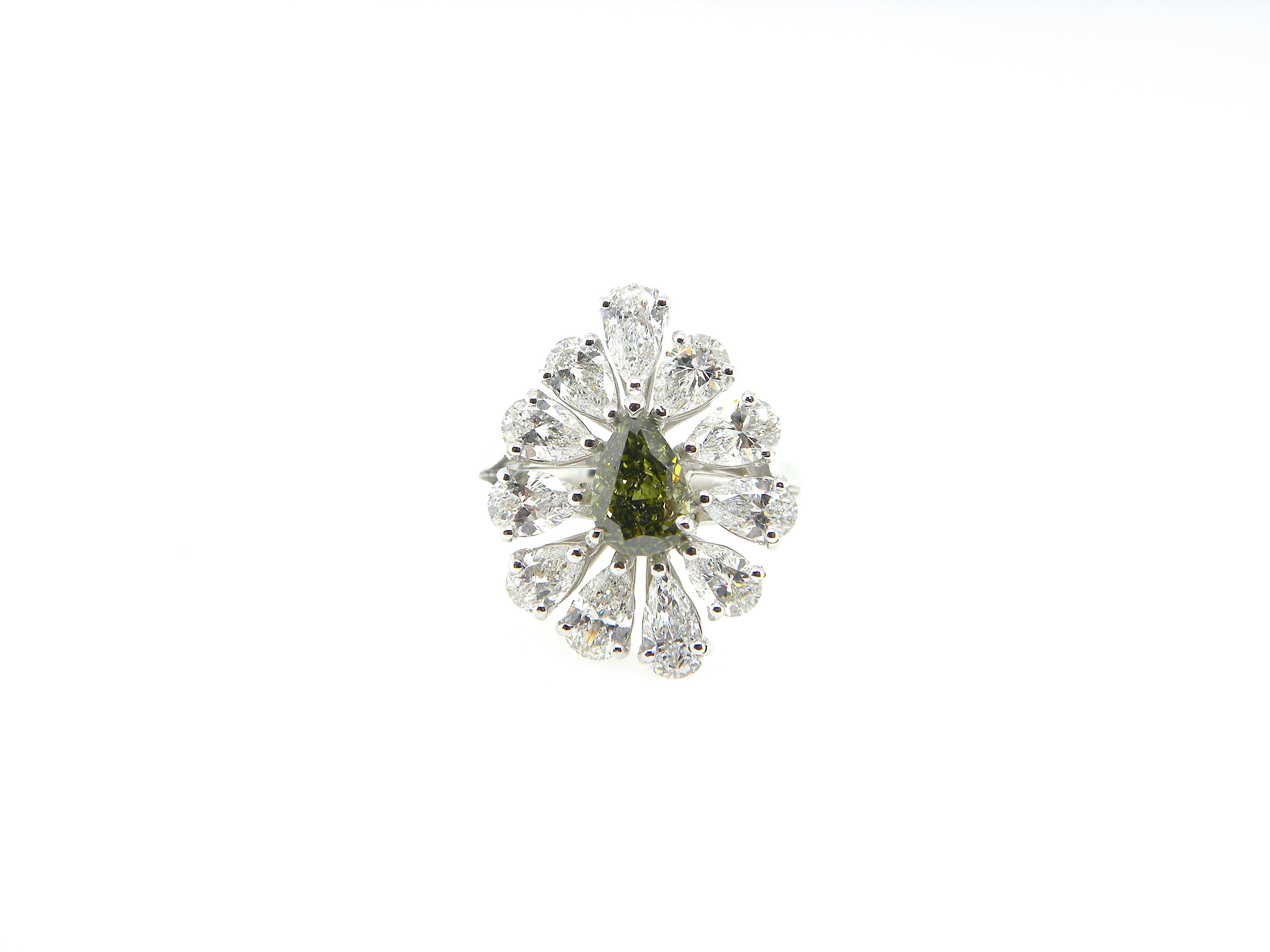0,77 Karat GIA-zertifizierter tiefgrau-gelbgrüner Diamant-Goldring 1