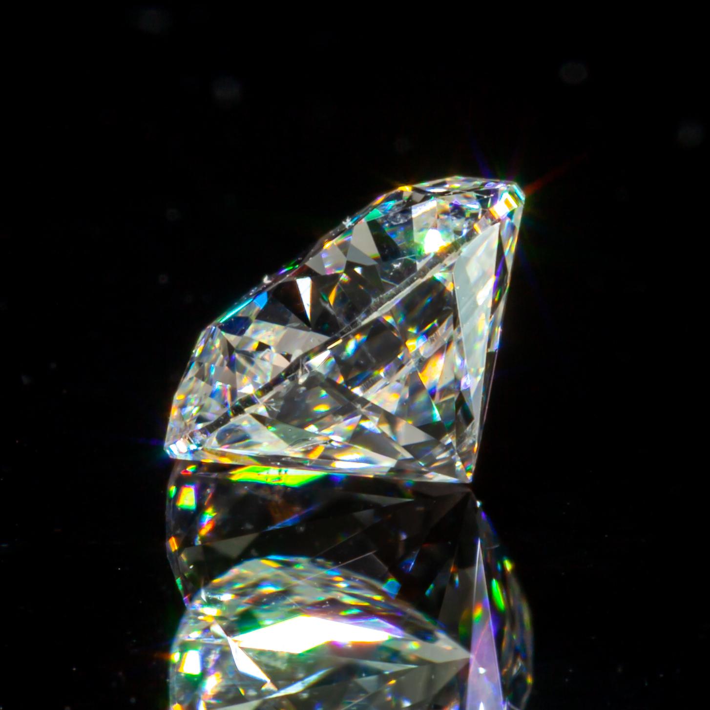 Taille ronde Diamant rond brillant de 0,77 carat non serti F/ SI2 certifié GIA en vente