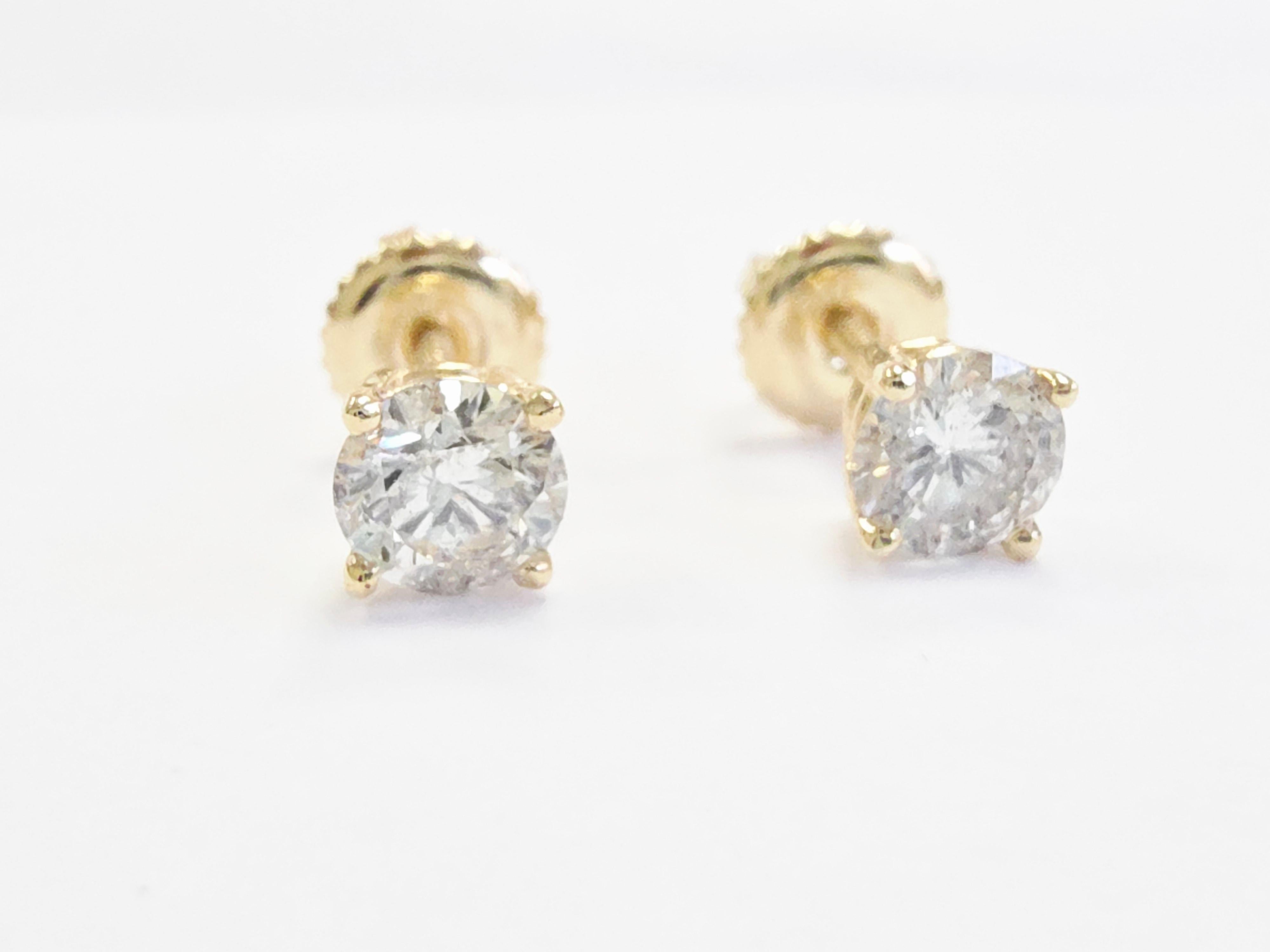 Taglio rotondo 0,77 Carati Nature Brilliante Rotondo Diamante Borchie Oro Giallo 14 Karati in vendita