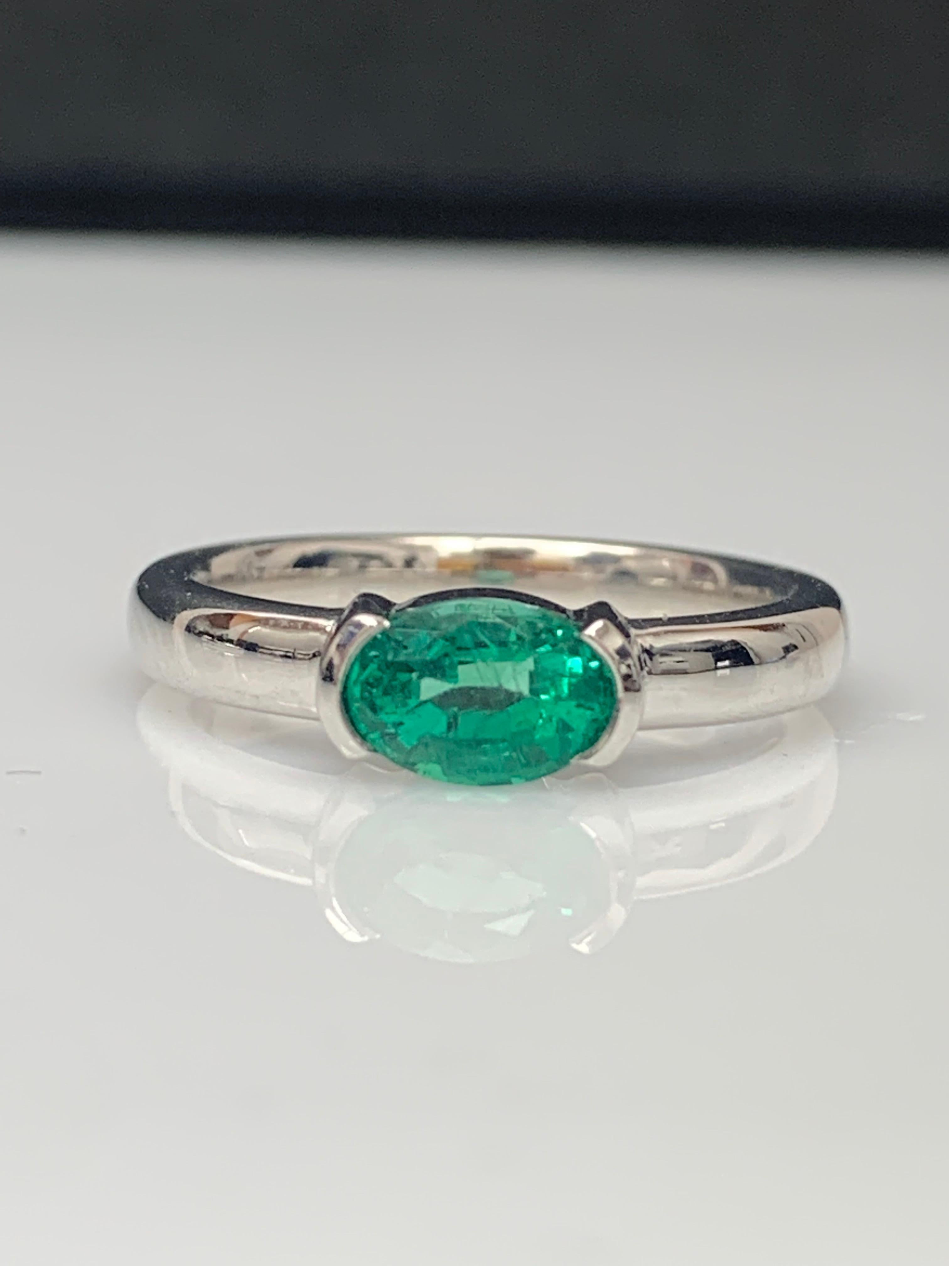 0.77 Carat Oval Cut Emerald Band Ring in 14K White Gold For Sale 5