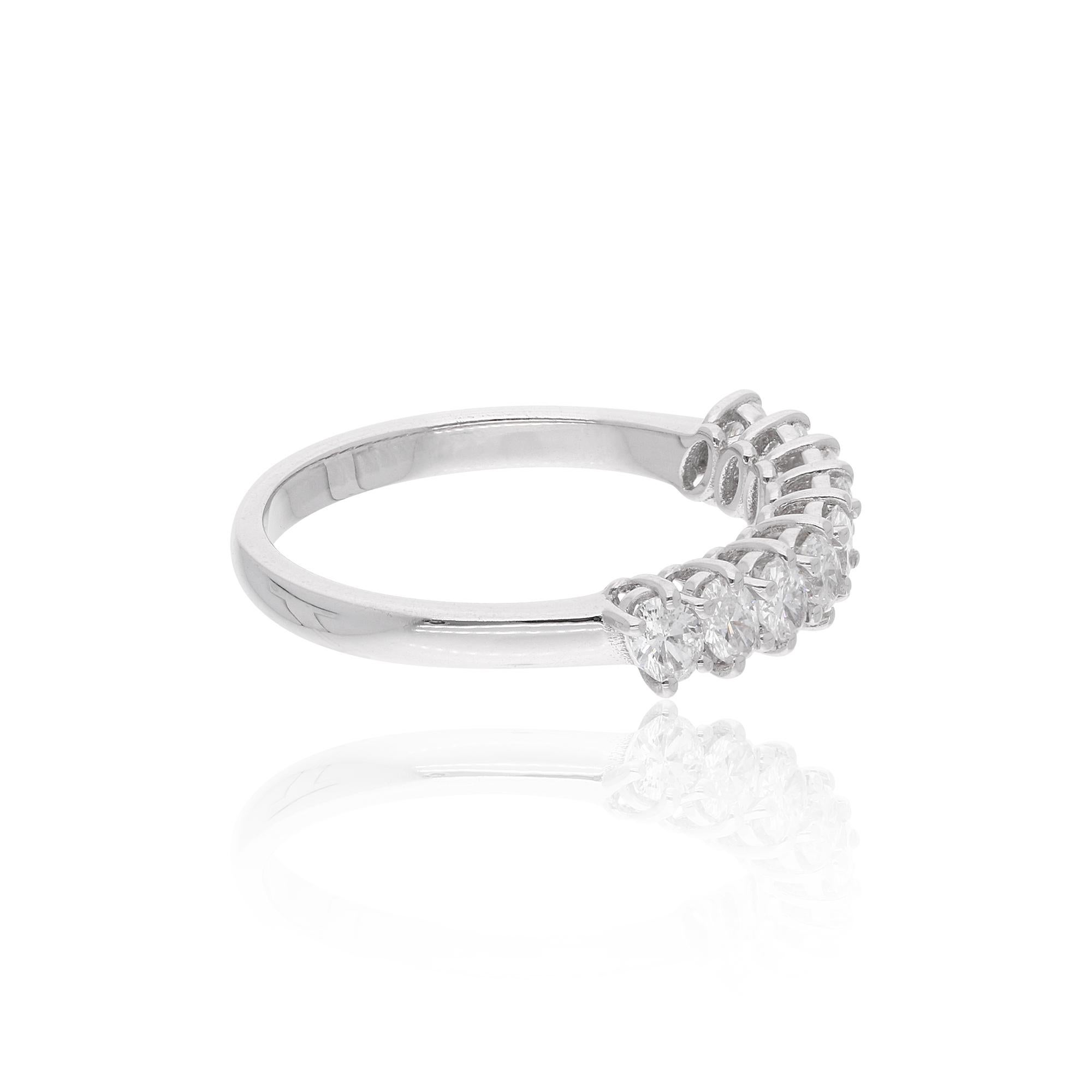 Bague à demi-anneau en or blanc 14 carats avec diamants ovales de 0,77 carat de pureté SI en vente 1