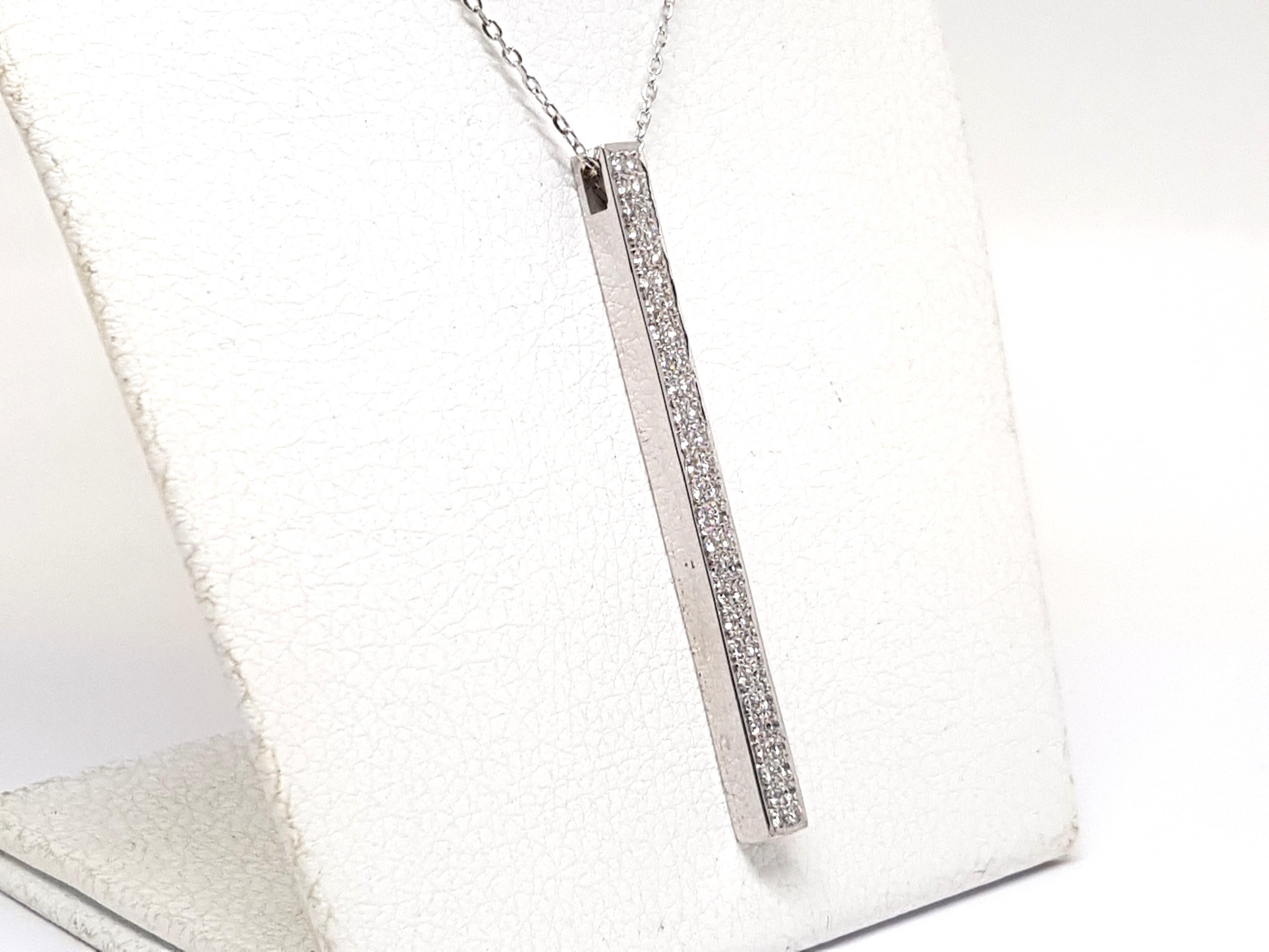 Contemporary 0.77 Carat White Gold Necklace Diamond Pendant For Sale