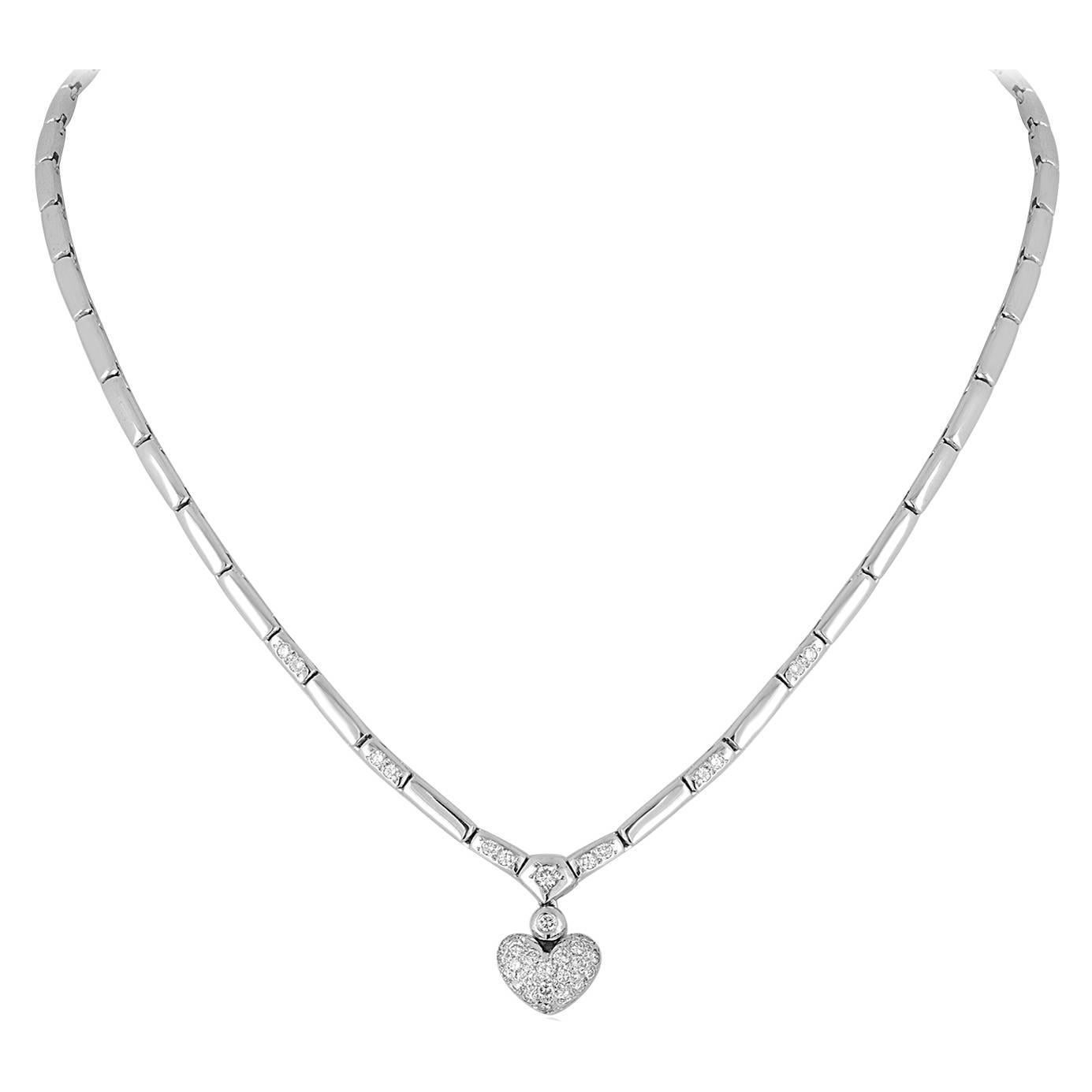 Collana a cuore in oro con diamanti da 0,77 carati