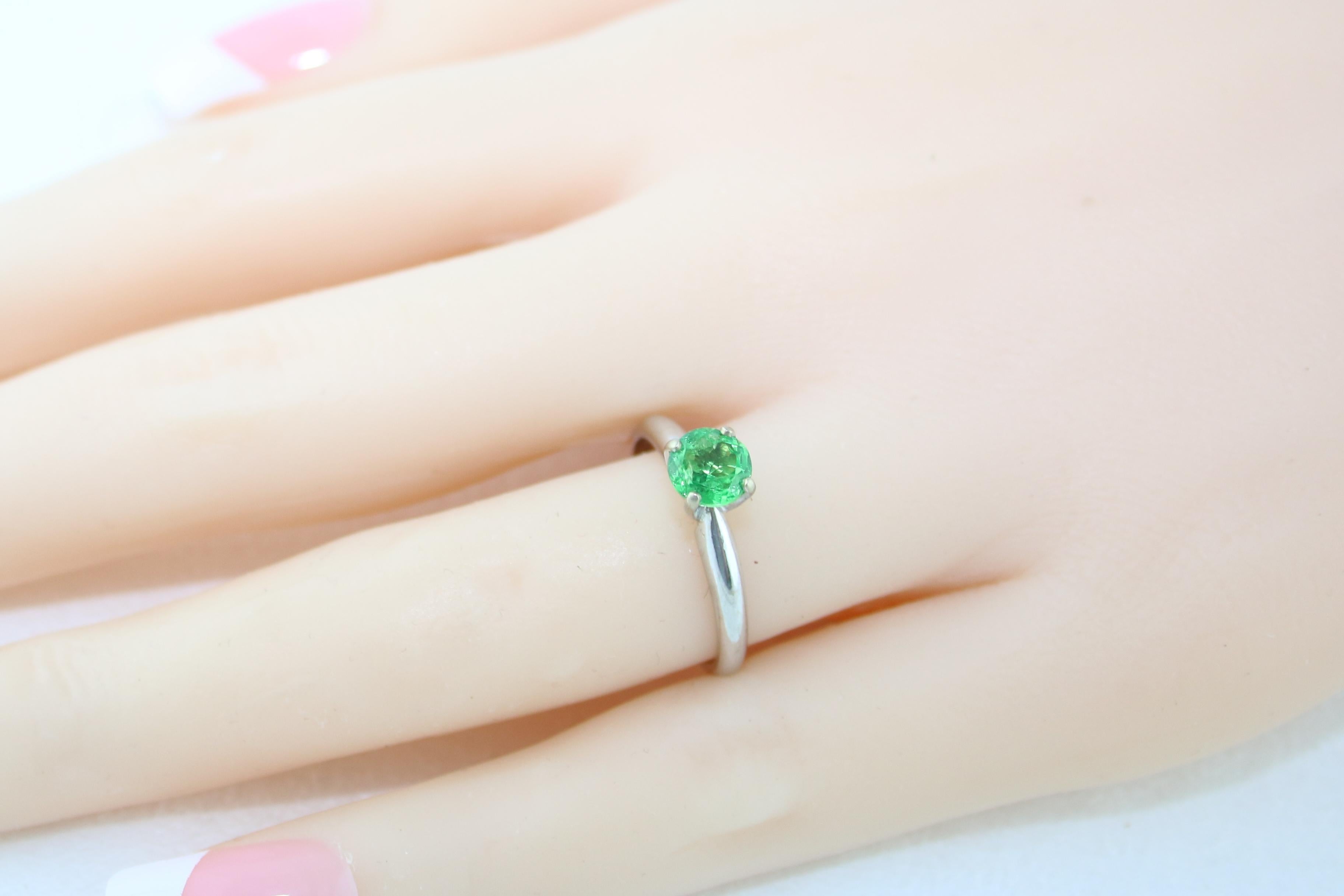 0.77 Carat Round Tsavorite Solitaire Gold Ring In New Condition For Sale In New York, NY