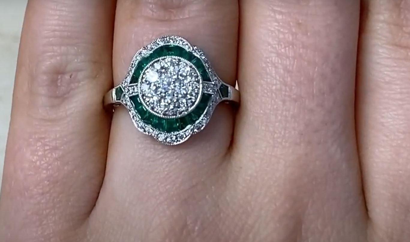 0.77ct Round Brilliant Cut Diamond Cluster Ring, Diamond&Emerald Halo, Platinum In Excellent Condition For Sale In New York, NY