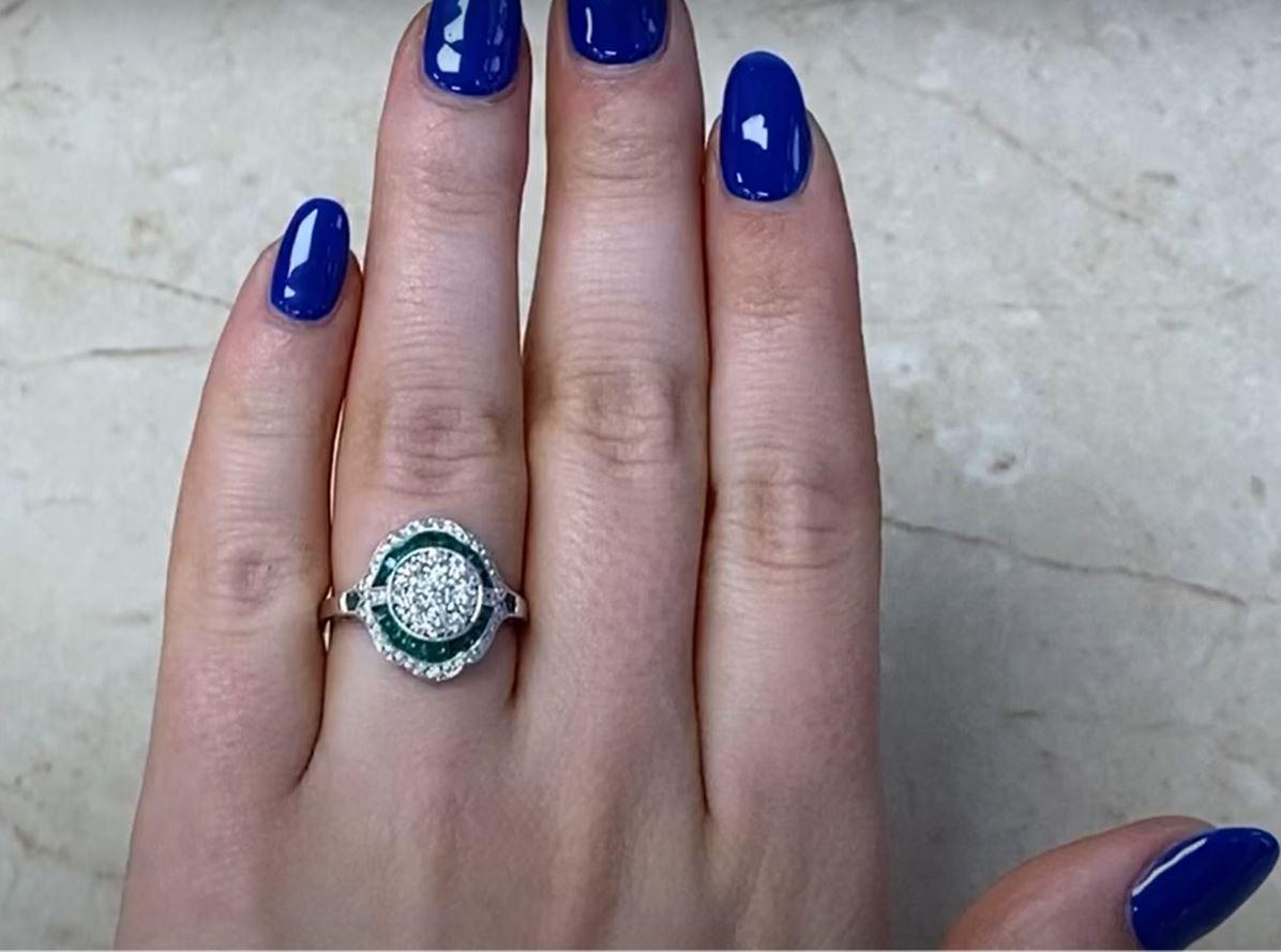 0.77ct Round Brilliant Cut Diamond Cluster Ring, Diamond&Emerald Halo, Platinum For Sale 3
