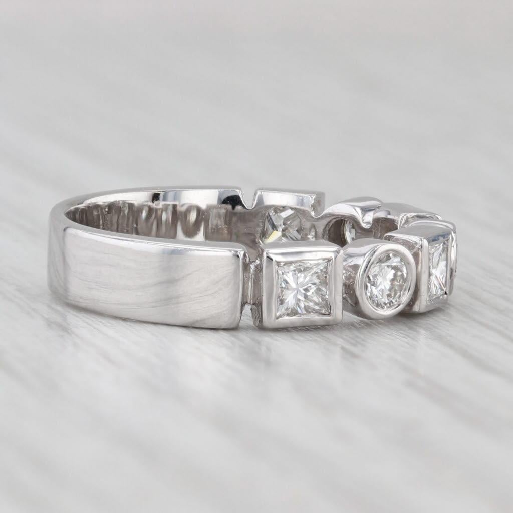 Femenino o masculino 0.77ctw Anillo Apilable de Diamantes Anillo de Aniversario de Boda de Oro Blanco de 14k Tamaño 6 en venta