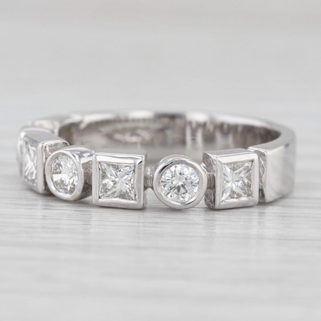 0.77ctw Anillo Apilable de Diamantes Anillo de Aniversario de Boda de Oro Blanco de 14k Tamaño 6 en venta 1