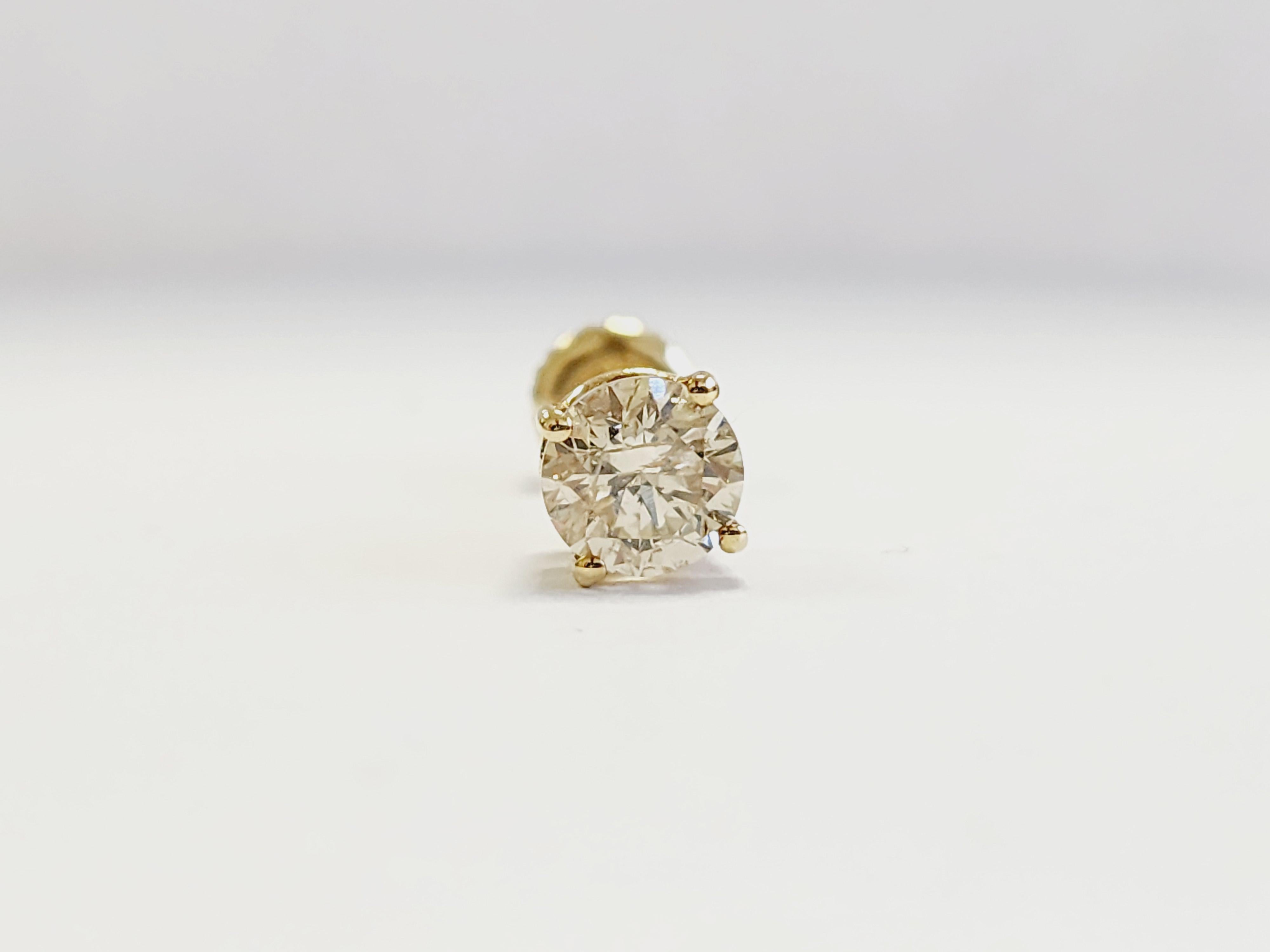 0,78 Karat Naturdiamant Rund Ohrstecker Gelbgold 14 Karat Einseitig

Fassung: 4 Zacken Schraubverschluss 
Gold: 14k Gelbgold 
Gesamtkaratgewicht: 0,78 Karat
Farbe: K
Clarity:SI1
