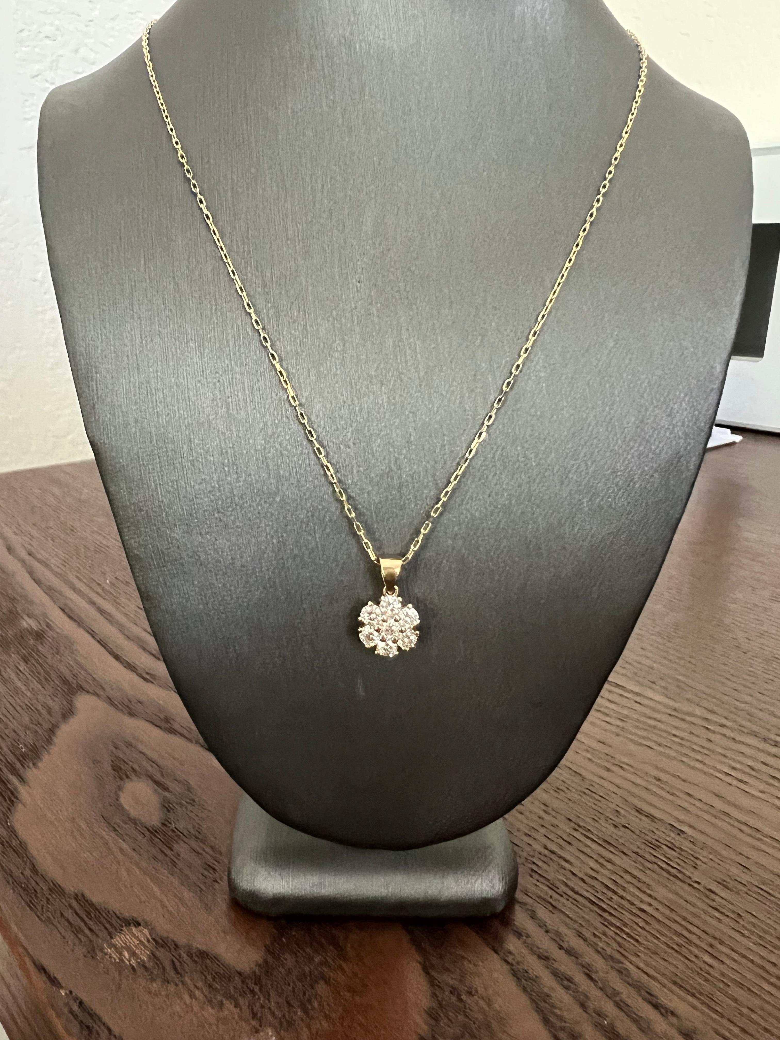0.78 Carat Natural Diamond Yellow Gold Floret Pendant Necklace  In New Condition For Sale In Los Angeles, CA