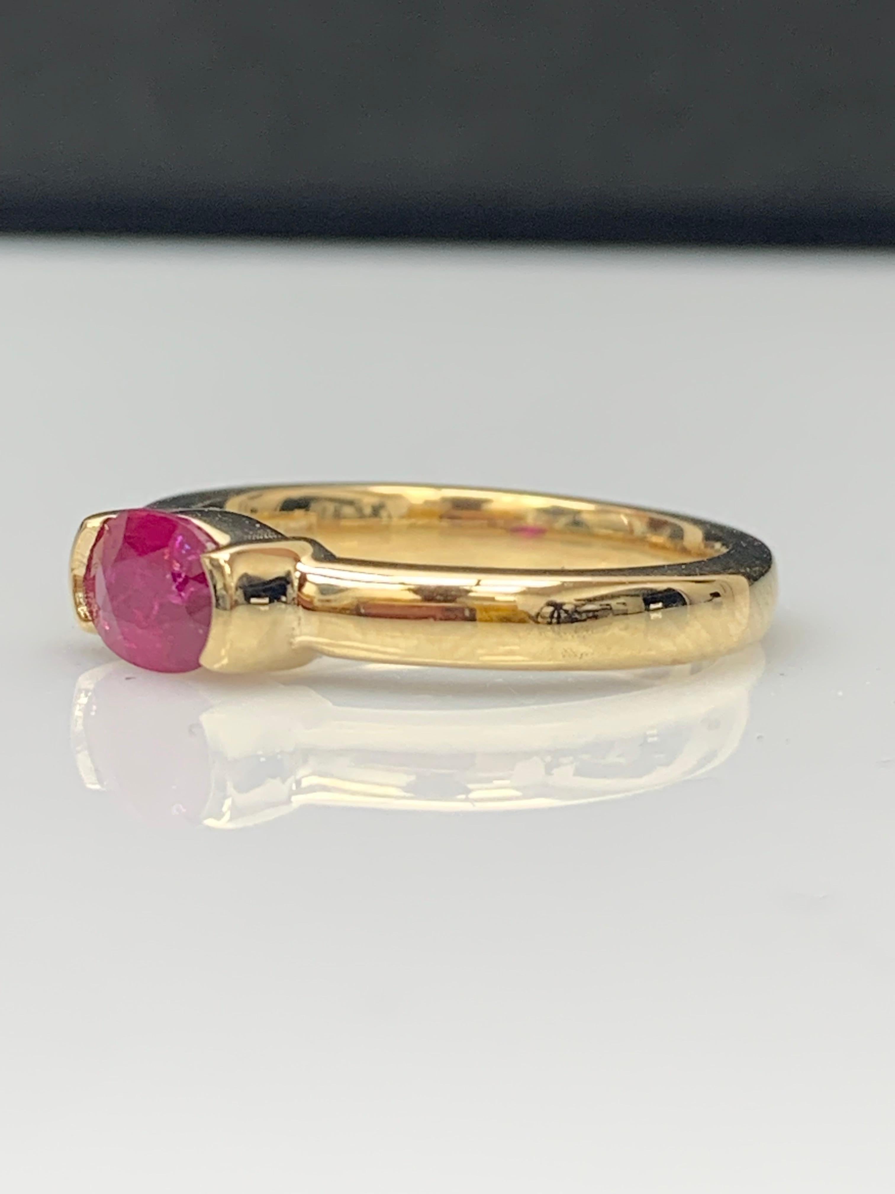 0.78 Carat Oval Cut Ruby Band Ring in 14K Yellow Gold For Sale 6