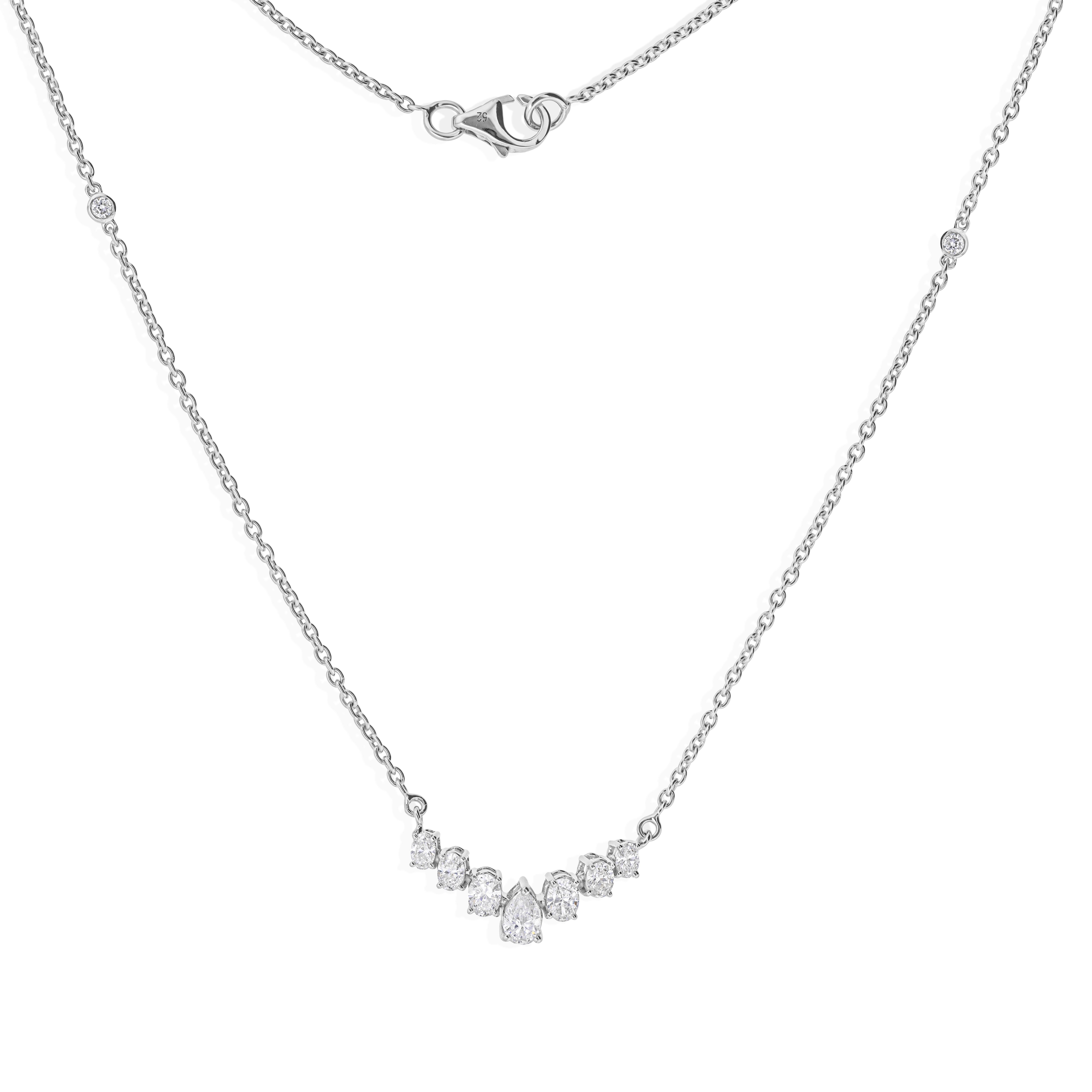 0.78 Carat SI Clarity HI Color Oval Pear Diamond Necklace 14 Karat White Gold Pour femmes en vente