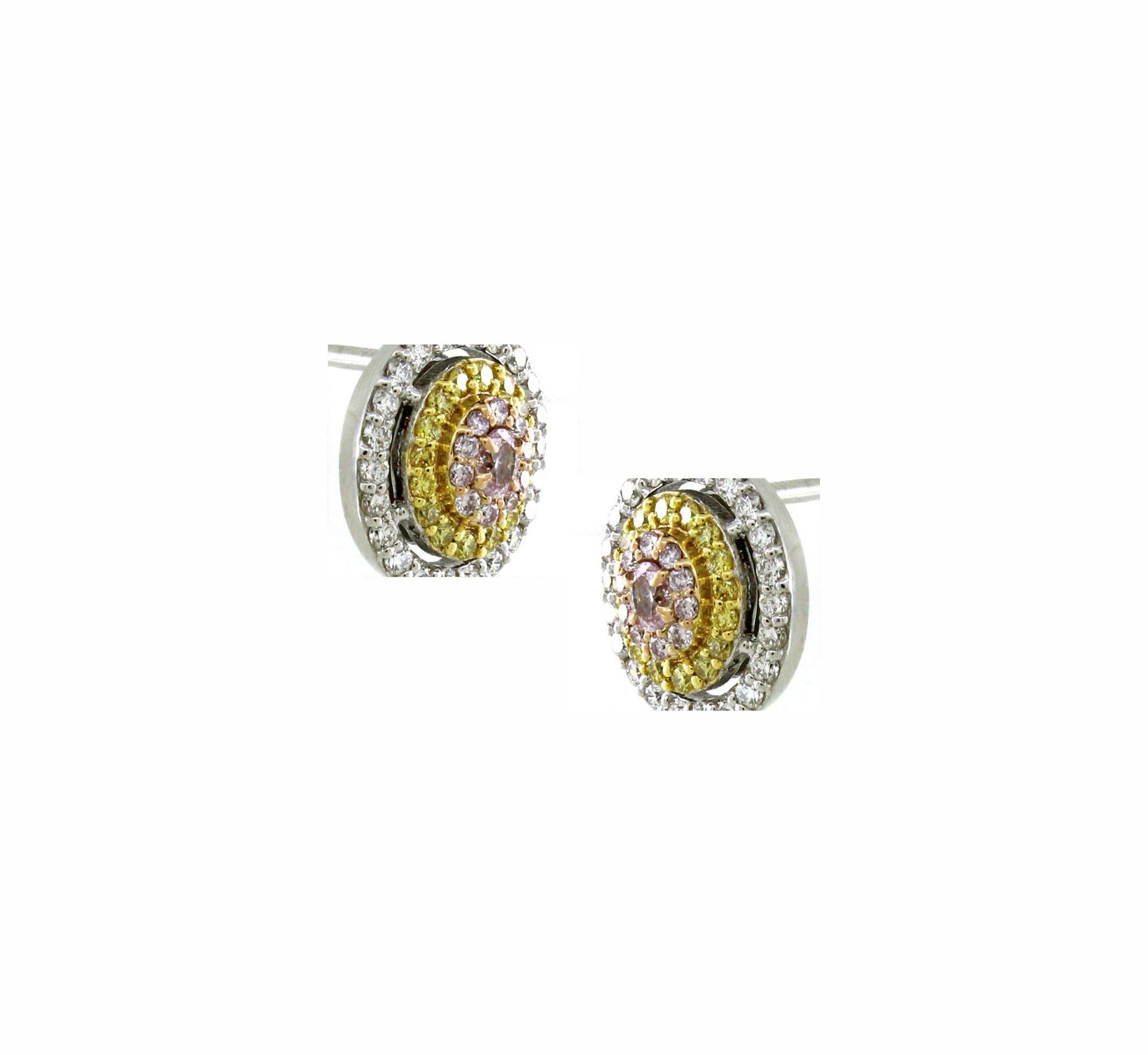 Moderne Clous d'oreilles de diamants de couleur fantaisie 0,78 carat en vente