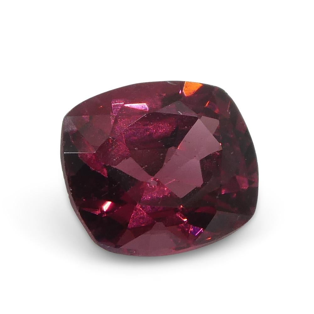 Spinello rosso a cuscino 0.78ct dallo Sri Lanka in vendita 3