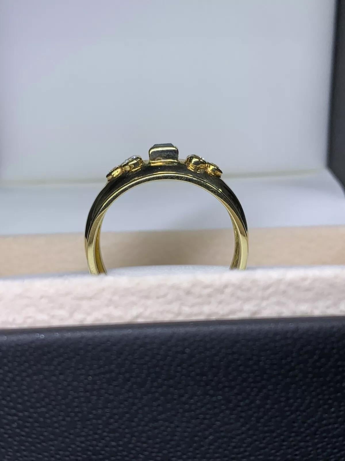 0.78ct Diamond and sapphire chunky Egyptian engagement ring 18ct gold 6.3g
Blue sapphire and diamonds chunky large wide band approximately over 10mm width.
Hallmarked
Weight of the ring 6.3g
Egyptian hallmark.
Blue sapphire gemstone princess cut