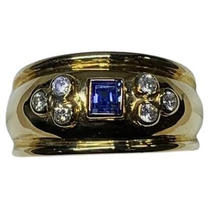 0.78ct Diamond and sapphire chunky Egyptian engagement ring 18ct gold 6.3g For Sale