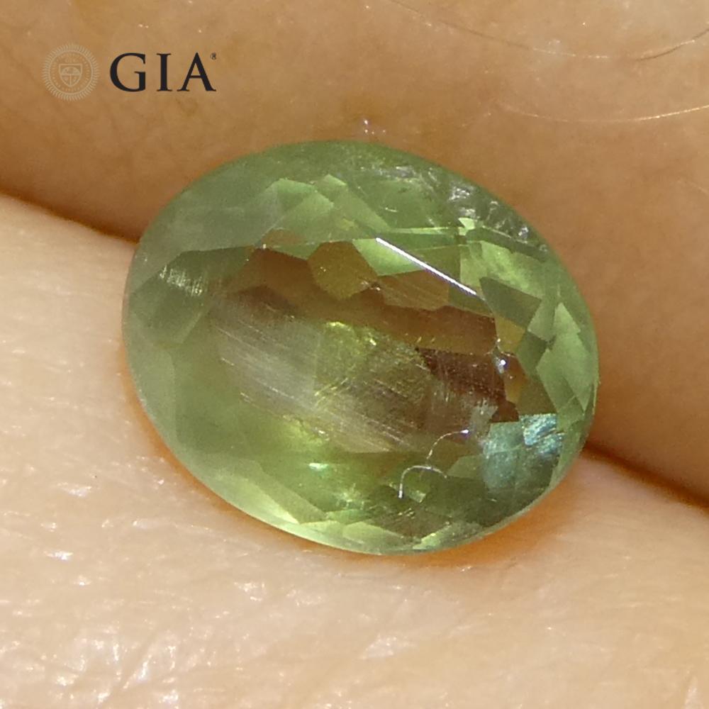 0,78 ct Alejandrita oval de color verde amarillento a púrpura grisáceo certificada por la GIA India Un en venta 9