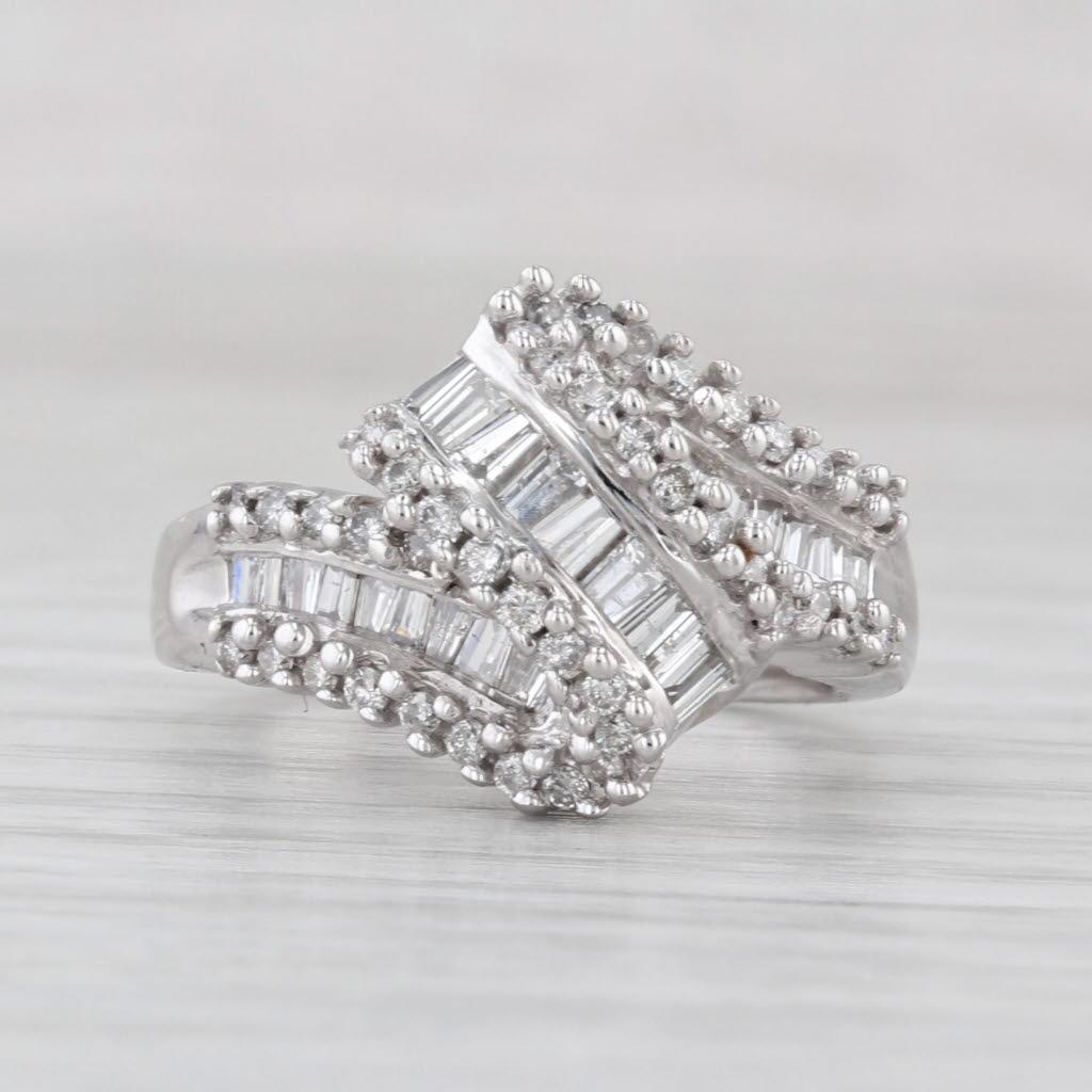0.78ctw Diamond Overlay Ring 14k White Gold Size 5.5 Cocktail Bon état - En vente à McLeansville, NC