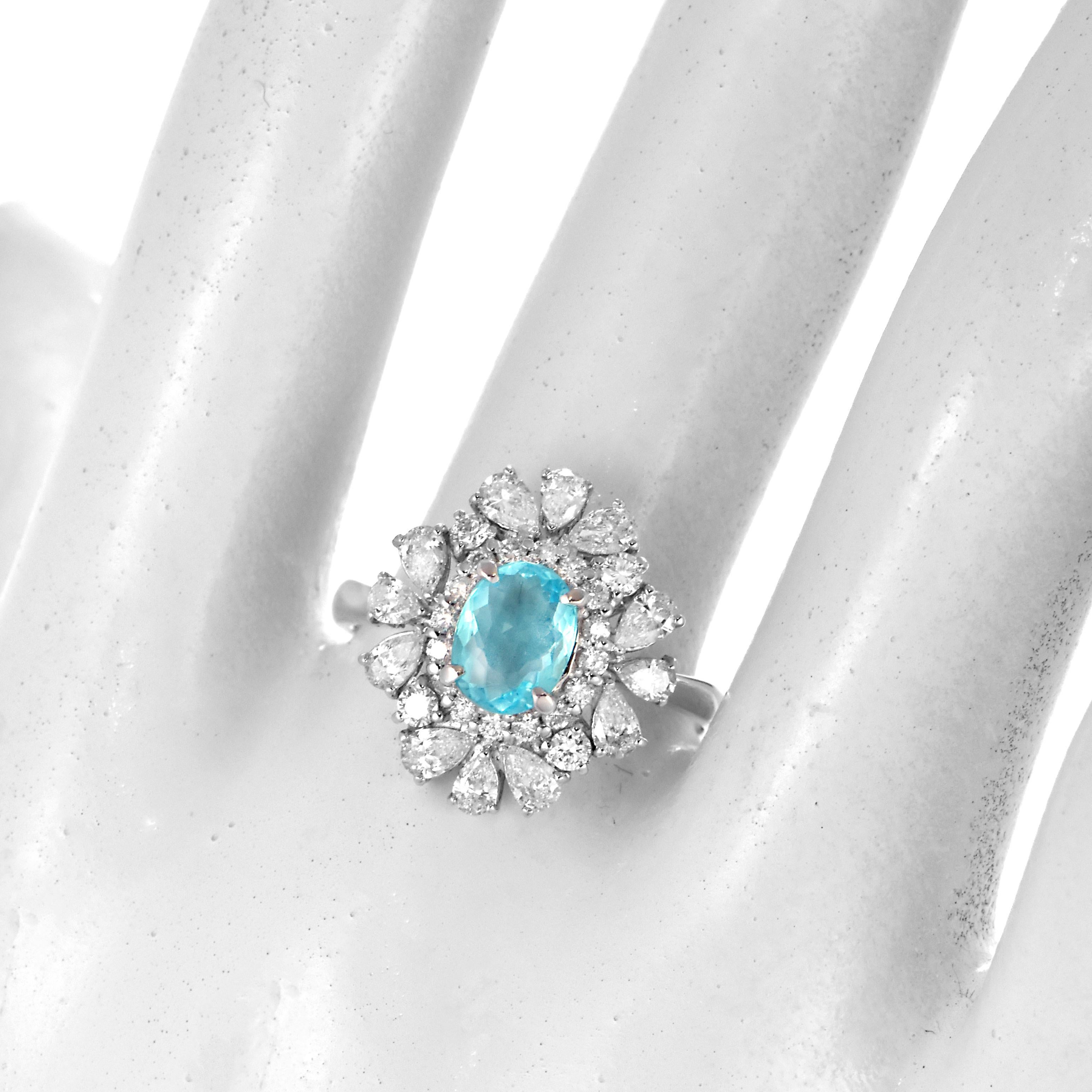 0.79 Carat Brazilian Paraiba Tourmaline & Diamond Cocktail Ring Set in Platinum In New Condition For Sale In Tokyo, JP