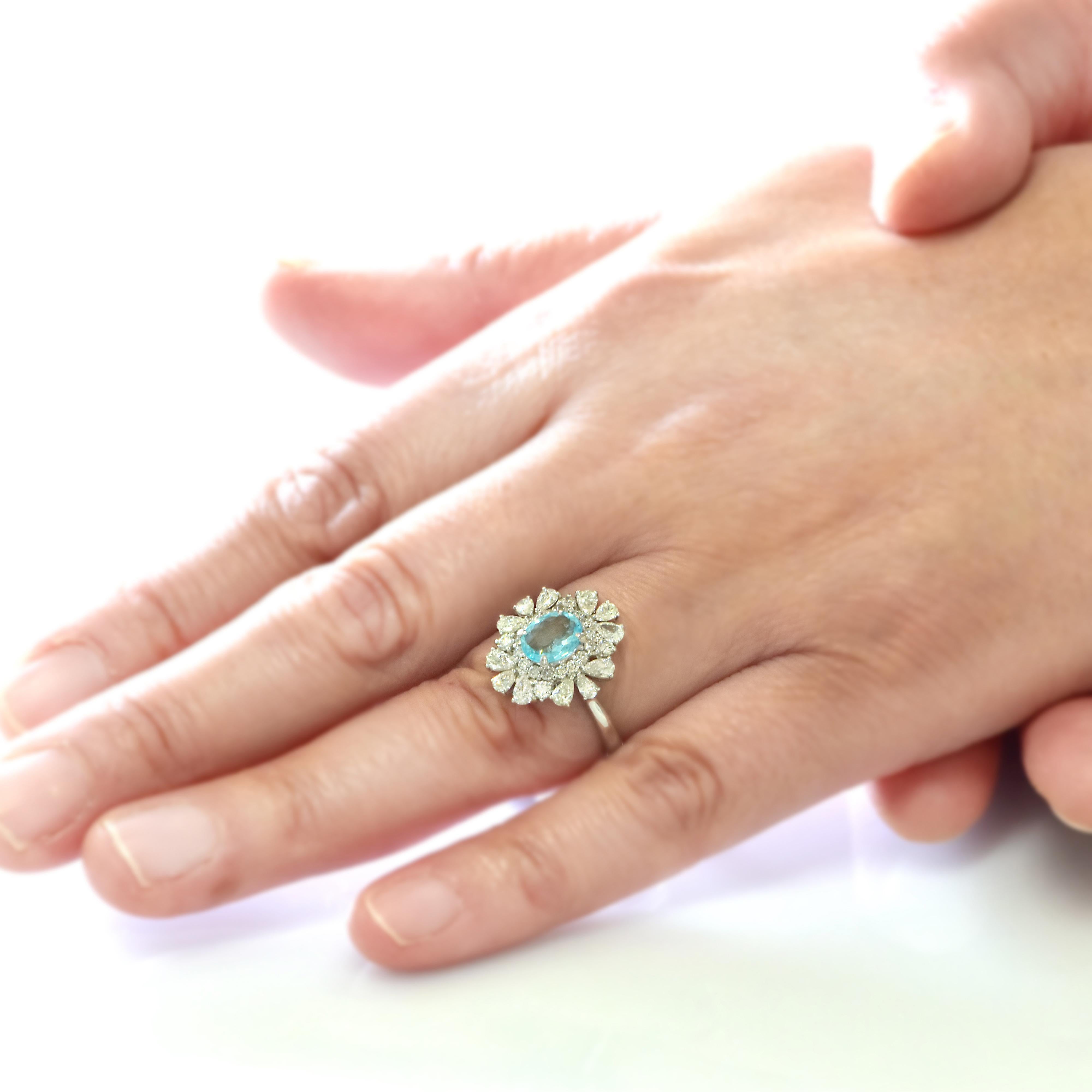 0.79 Carat Brazilian Paraiba Tourmaline & Diamond Cocktail Ring Set in Platinum For Sale 1