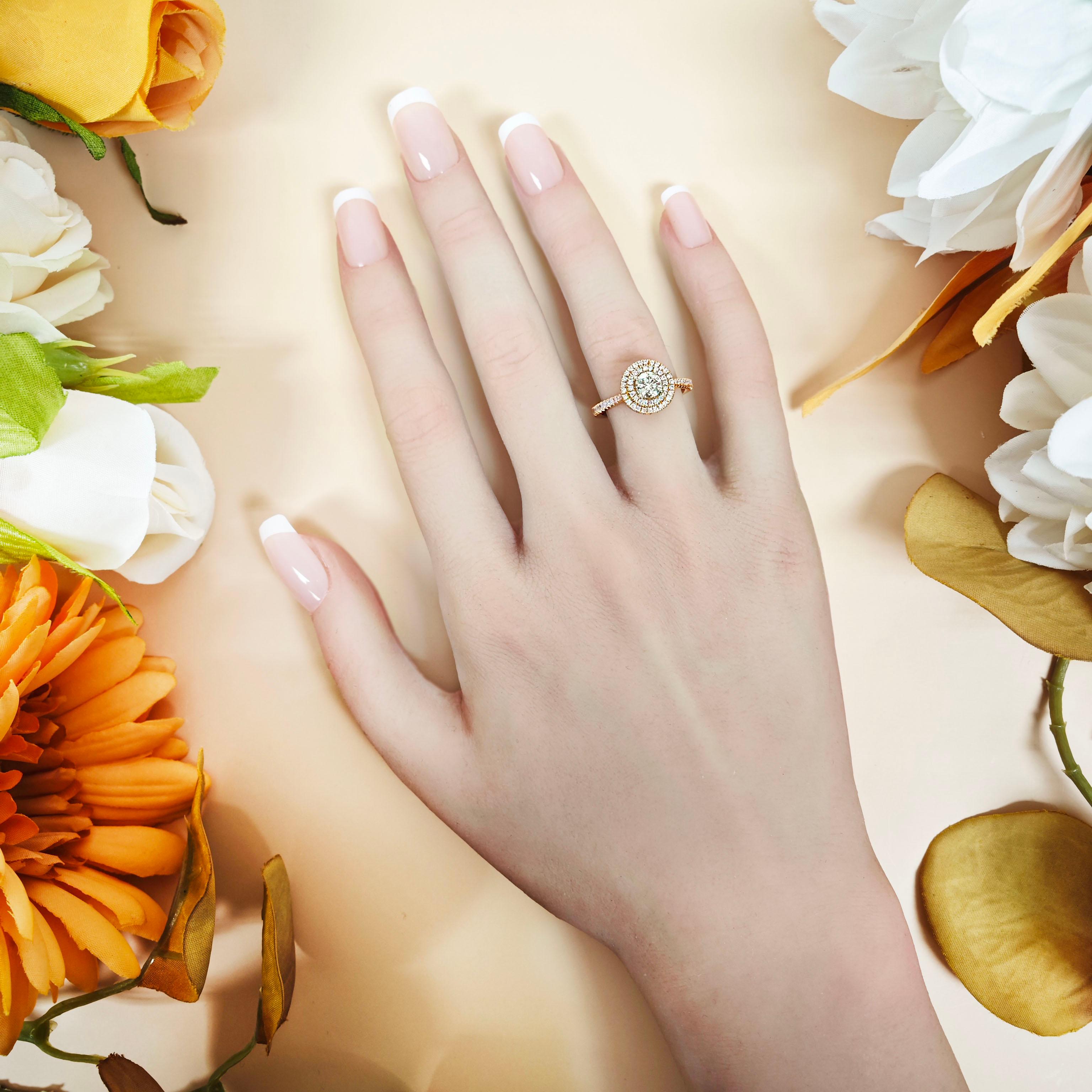 Round Cut 0.79 Carat Light Yellow and Pink Diamond Rose Gold Cluster Ring For Sale