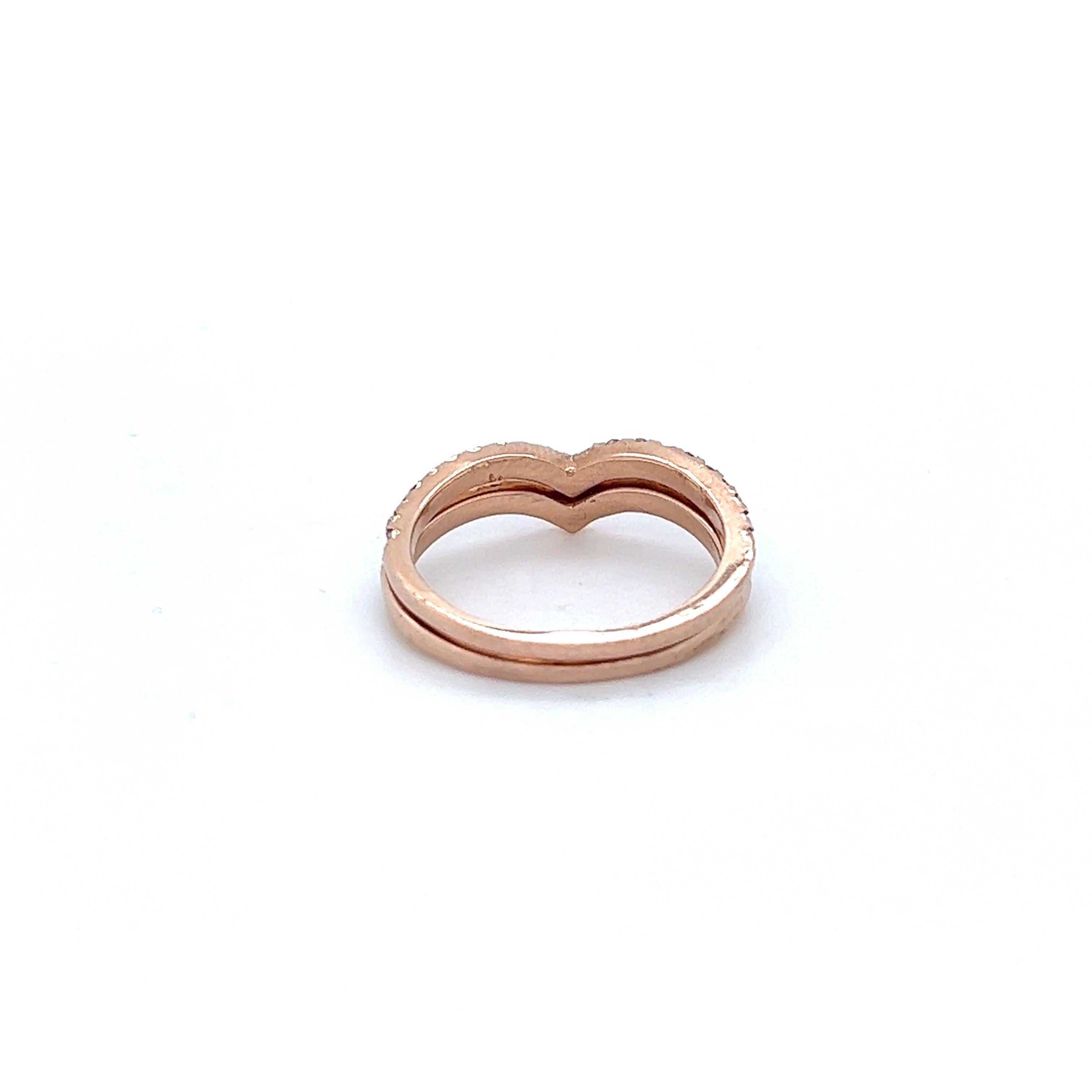 Women's 0.79 Carat Round Cut Diamond Rose Gold Bands For Sale